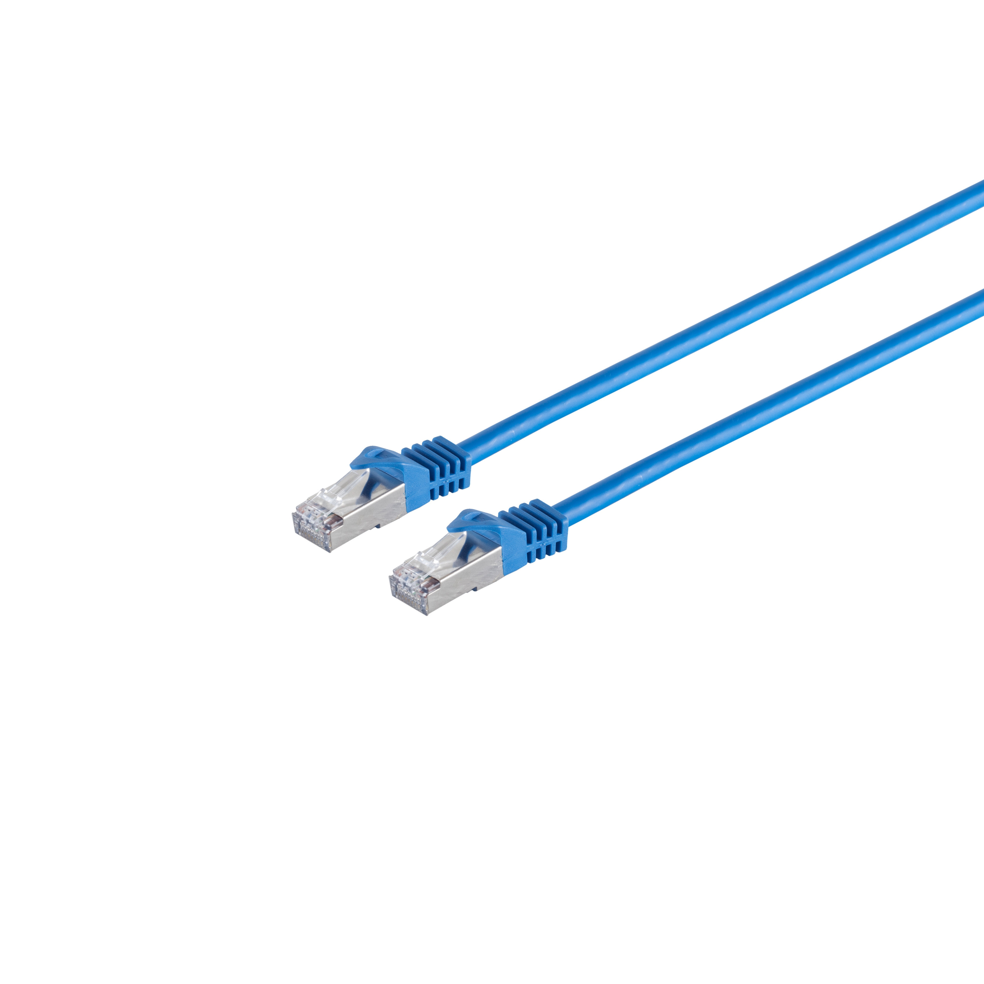 Zwei blaue Ethernet-Kabel mit Steckern. Weißer Hintergrund.
