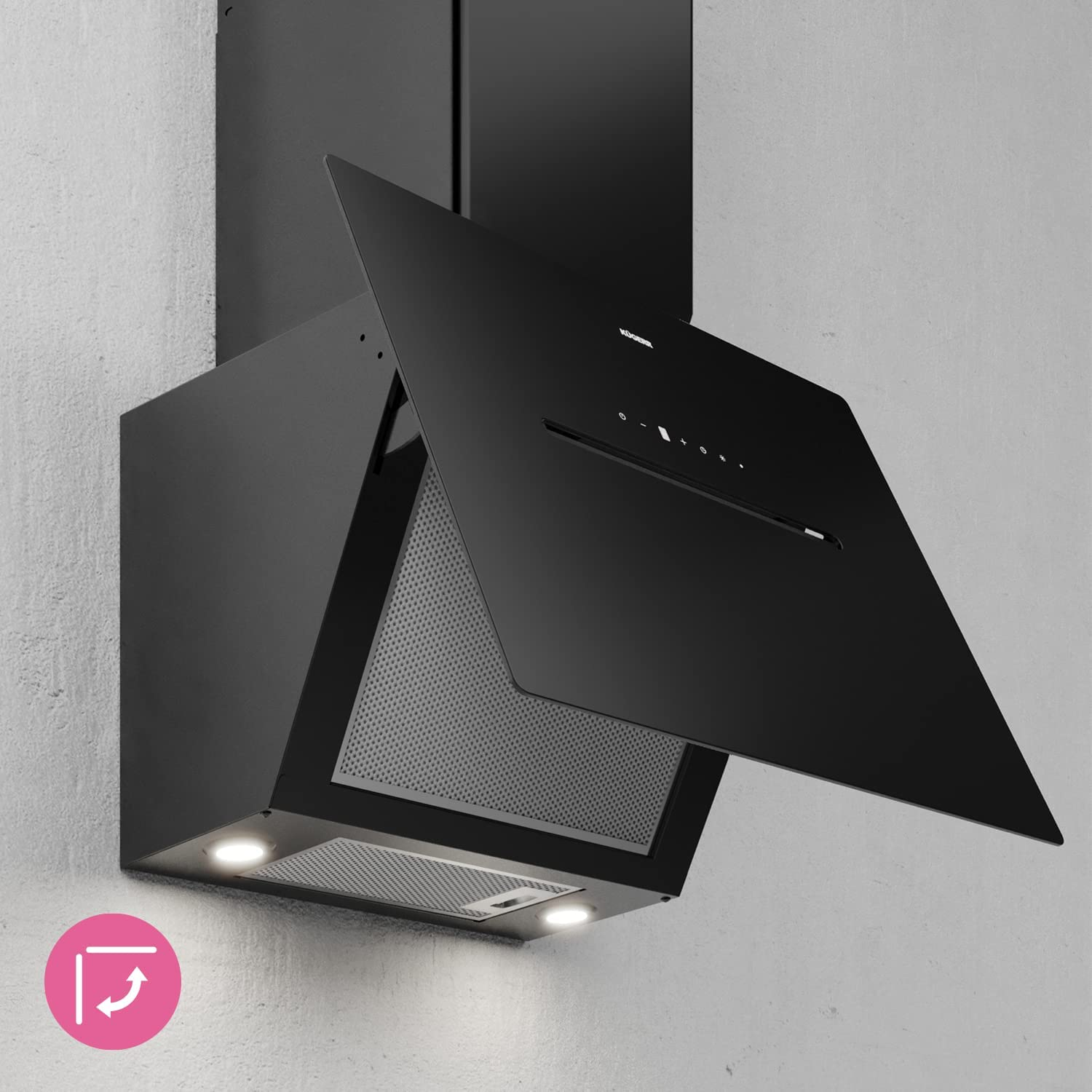 Eine schwarze Dunstabzugshaube an einer Wand. Eine Platte öffnet sich. Die Haube hat Lichter und einen Filter.