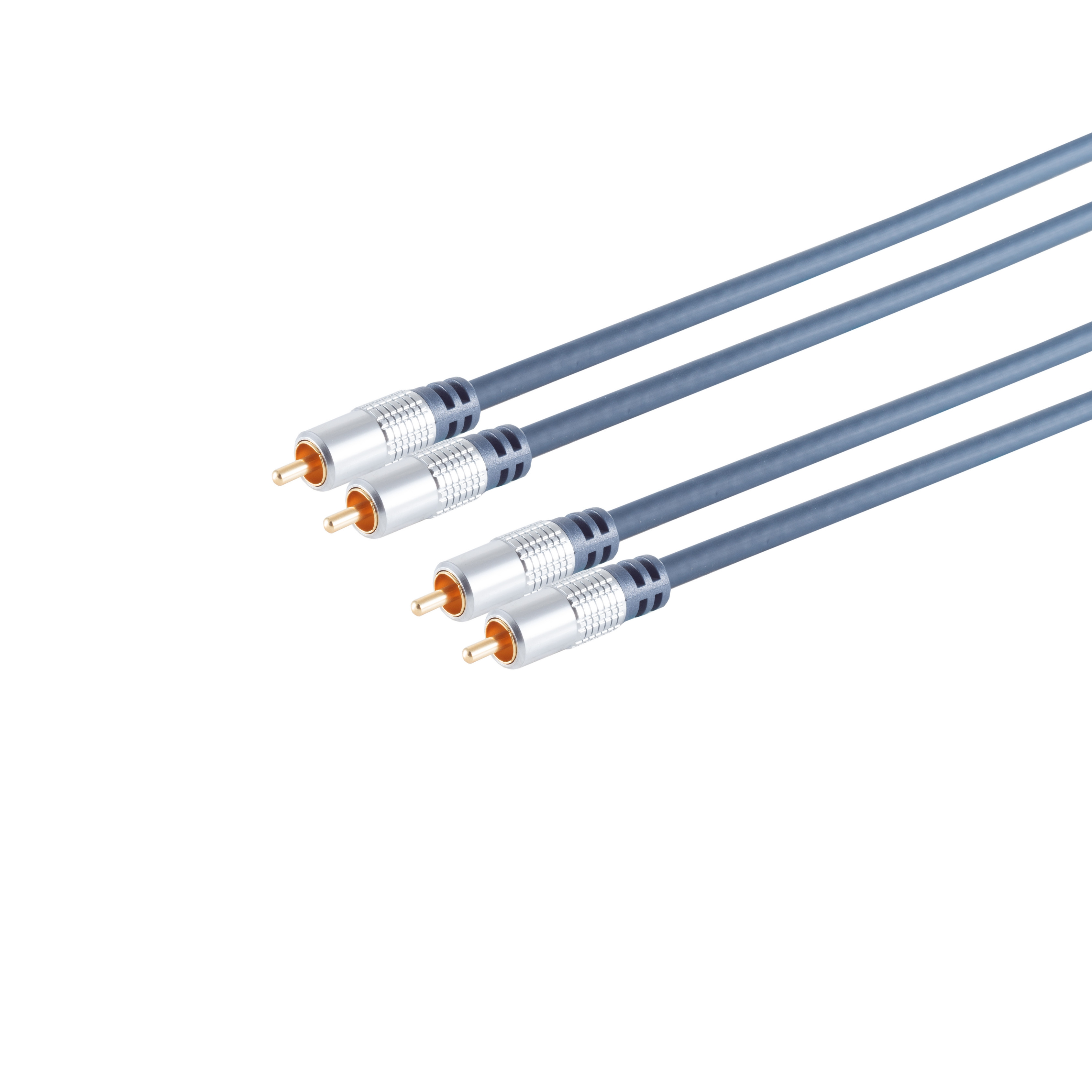 Vier Cinch-Kabel mit silbernen Steckern auf weißem Hintergrund.