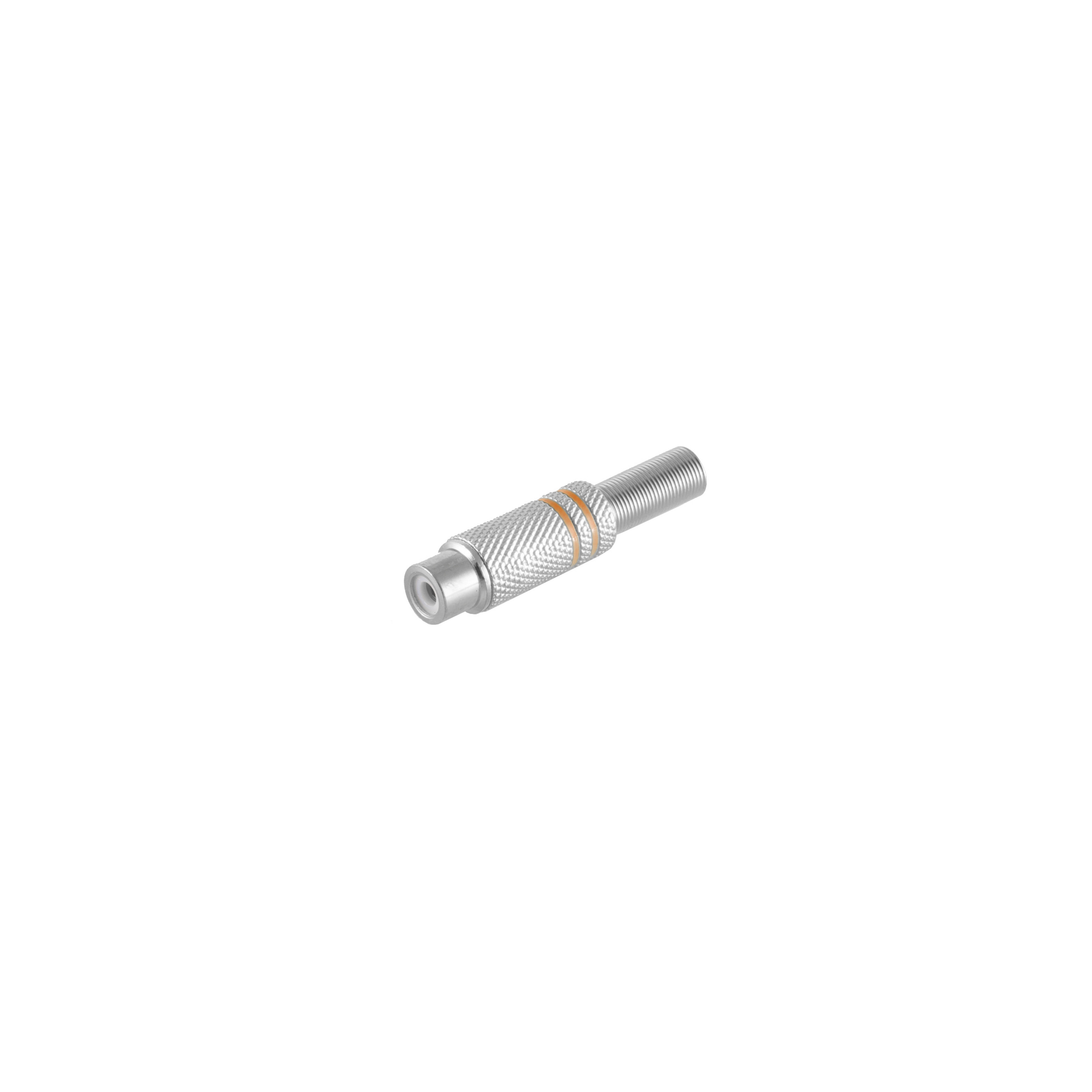 Ein silberfarbener Metall-F-Stecker mit orangefarbenem Streifen, isoliert auf weißem Hintergrund.