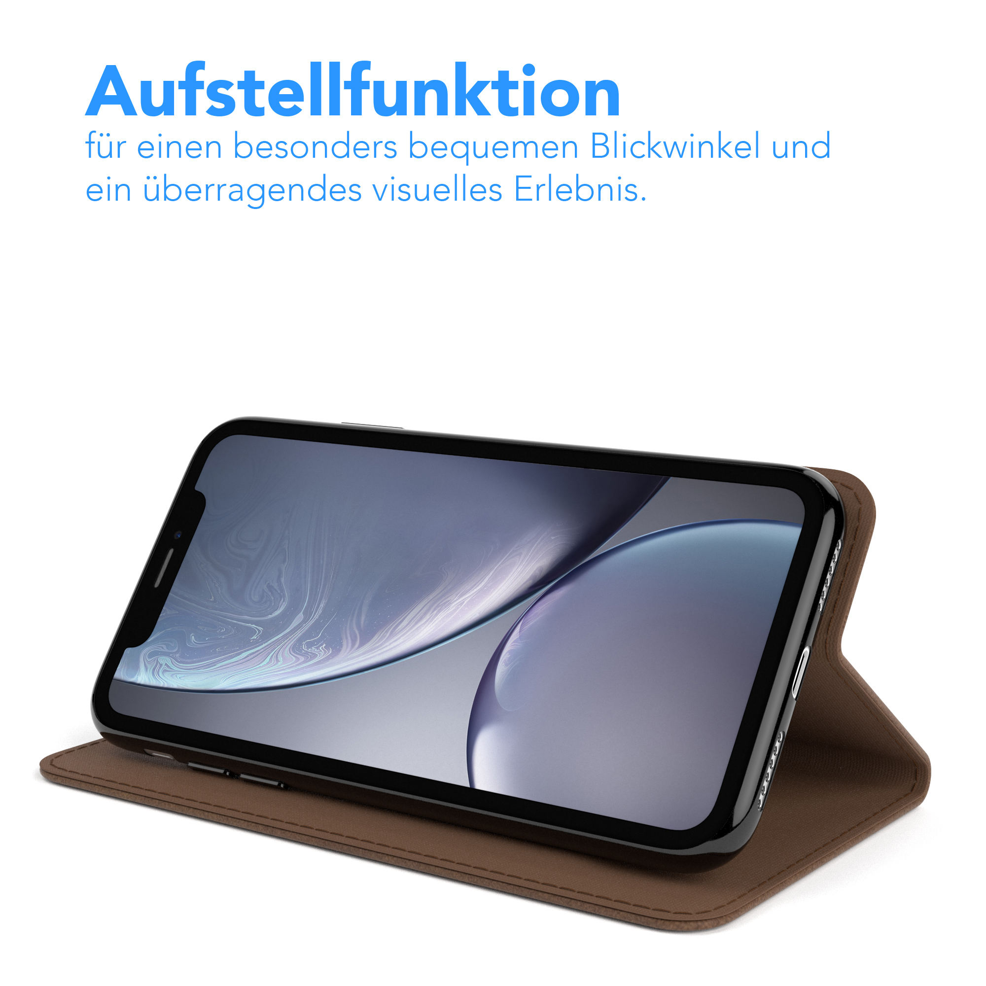 Ein Smartphone in einer braunen Hülle, aufgestellt für eine einfache Betrachtung.