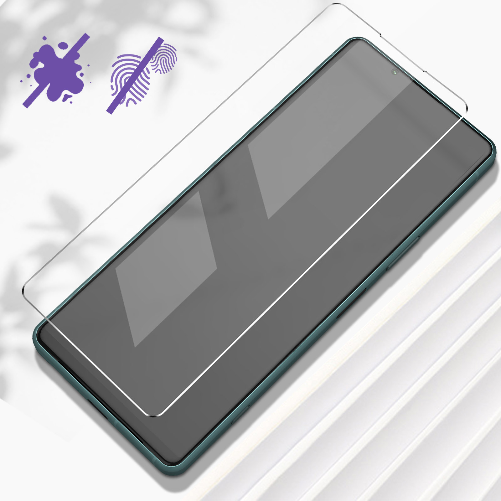 Un smartphone avec un protecteur d'écran dessus.