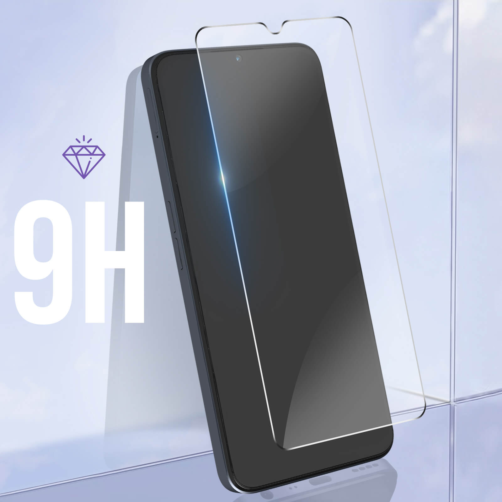 Een smartphone met een schermbeschermer, tegen een blauwe achtergrond.