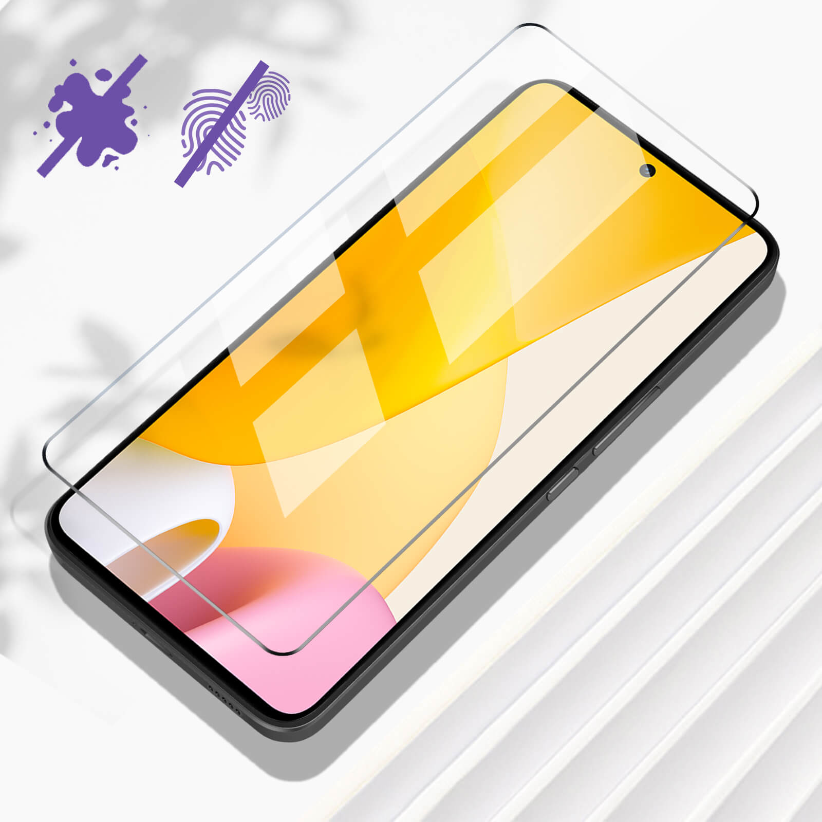 Téléphone avec protecteur d'écran appliqué. Protecteur transparent sur fond jaune et blanc.