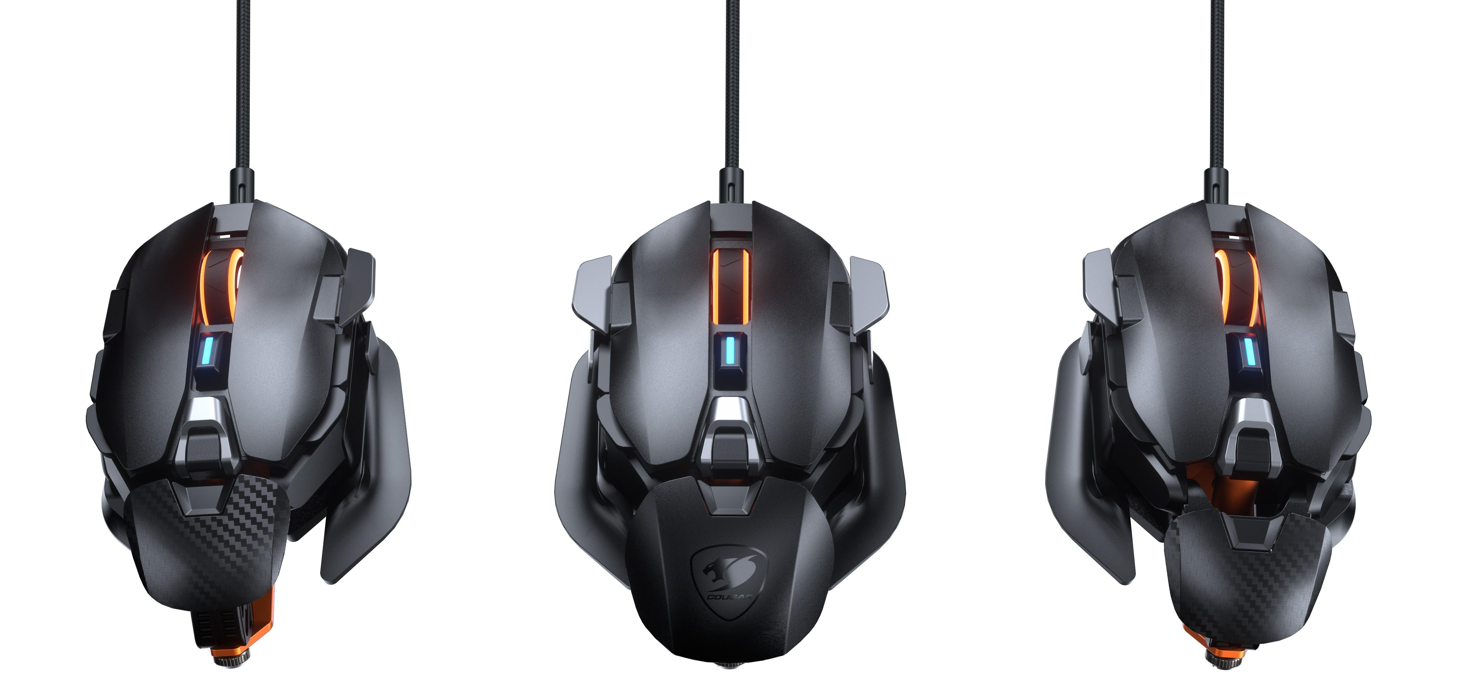 Trzy czarne myszy do gier, pod kątem, pokazujące ich design i kształt na białym tle.