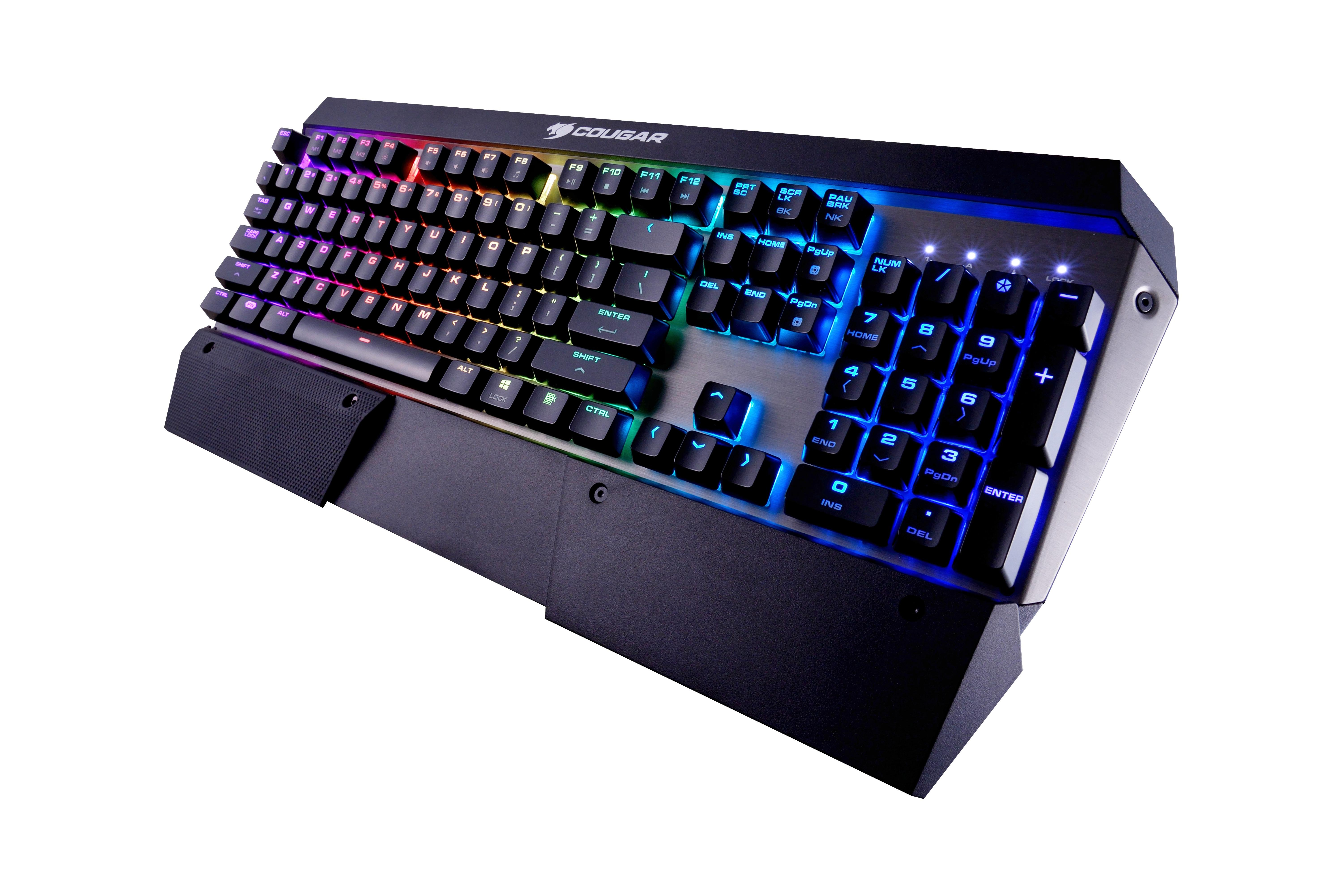 Schwarze Tastatur mit RGB-Beleuchtung, Cougar-Logo und Handballenauflage auf weißem Hintergrund.