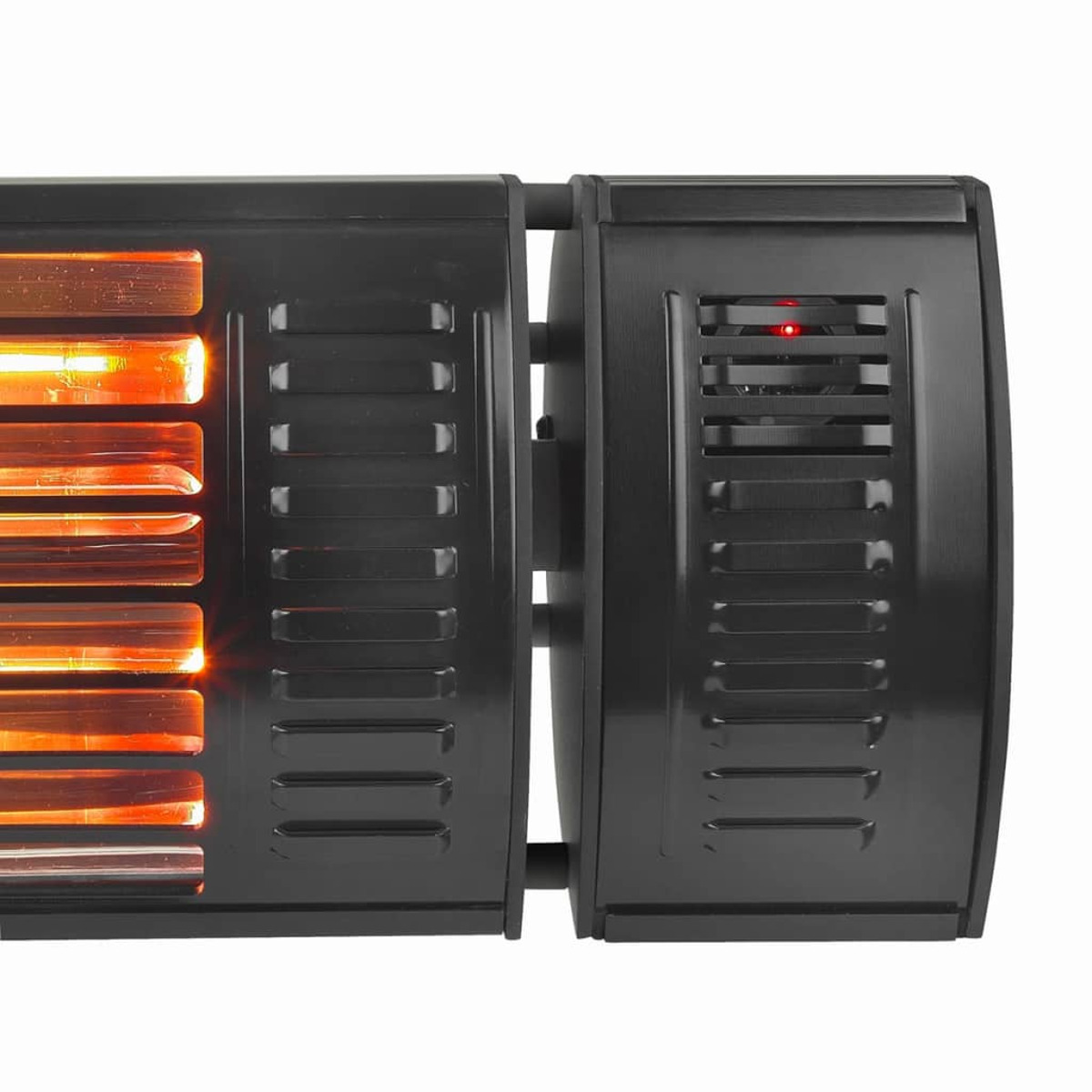 Termosifone elettrico nero con elementi riscaldanti rossi incandescenti. Sfondo bianco. Cornice e presa d'aria nere.
