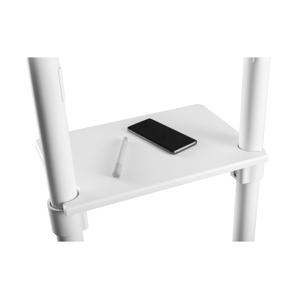 Witte standaard met een plank met een telefoon en een pen. Twee palen ondersteunen de plank.