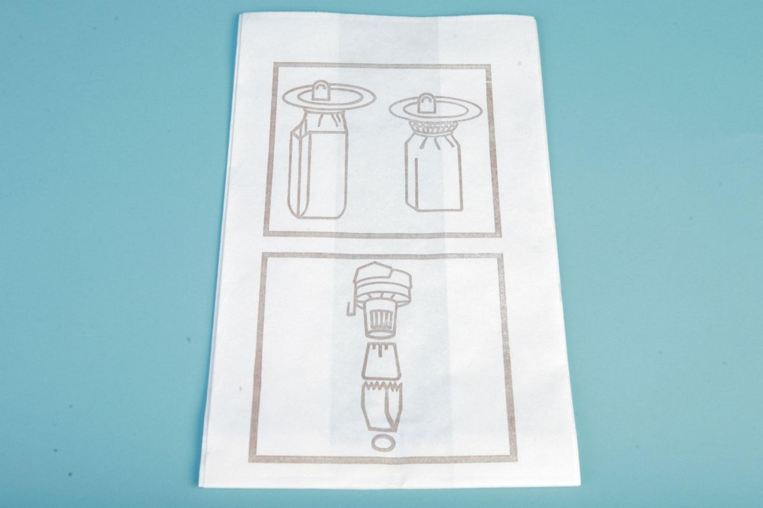Papier mit Filterdiagrammen. Braune Tinte auf weißem Papier, zeigt Ansichten.