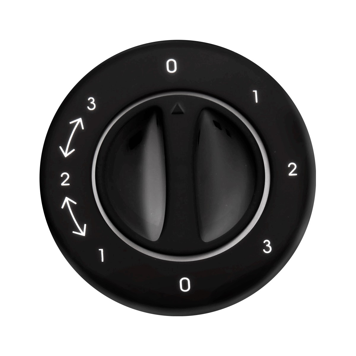 Un dial negro con números y flechas que indican ajustes. Primer plano.