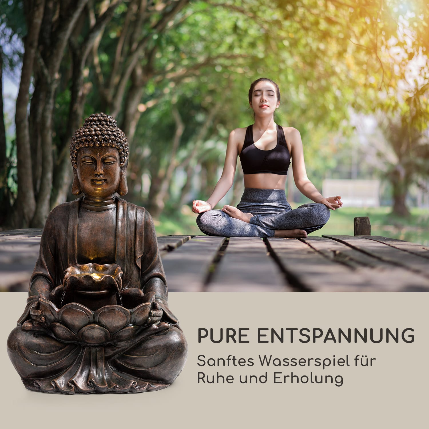 Eine ruhige Szene einer Frau, die in der Nähe einer Buddha-Statue mit einem Wasserbrunnen meditiert.