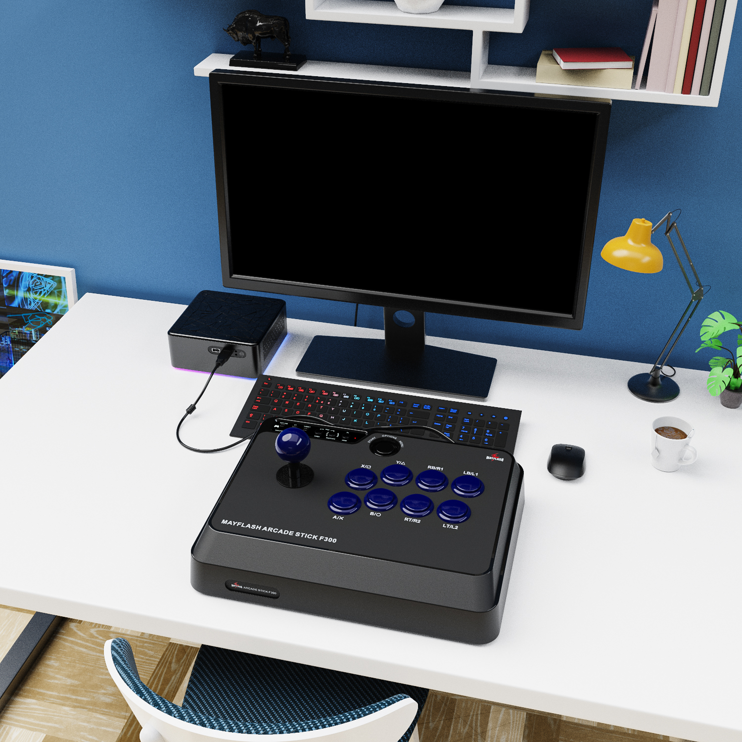 Escritorio blanco con ordenador, monitor, palanca arcade y otros elementos.
