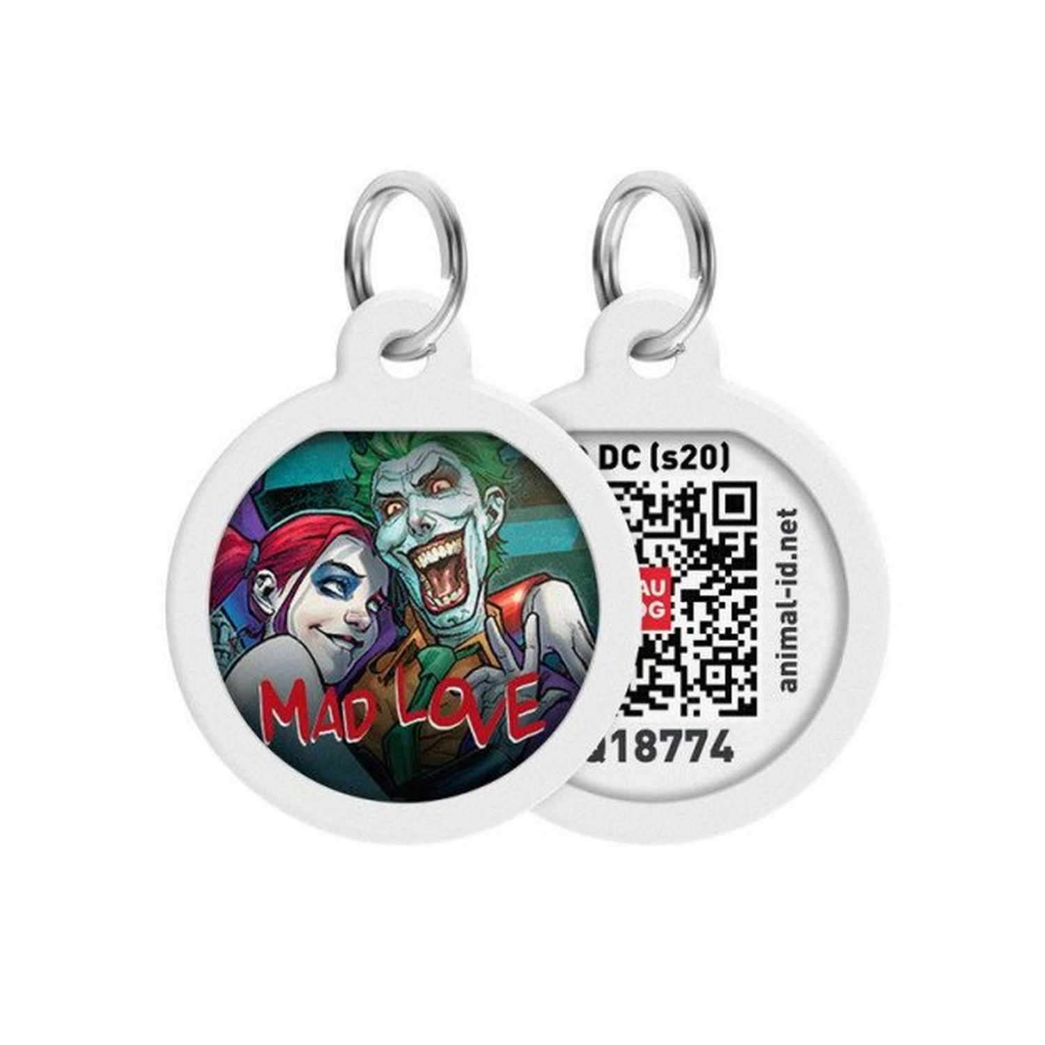 Weißer Haustieranhänger mit Harley Quinn und Joker, Text 'Mad Love'. Runde Form, silberner Ring.