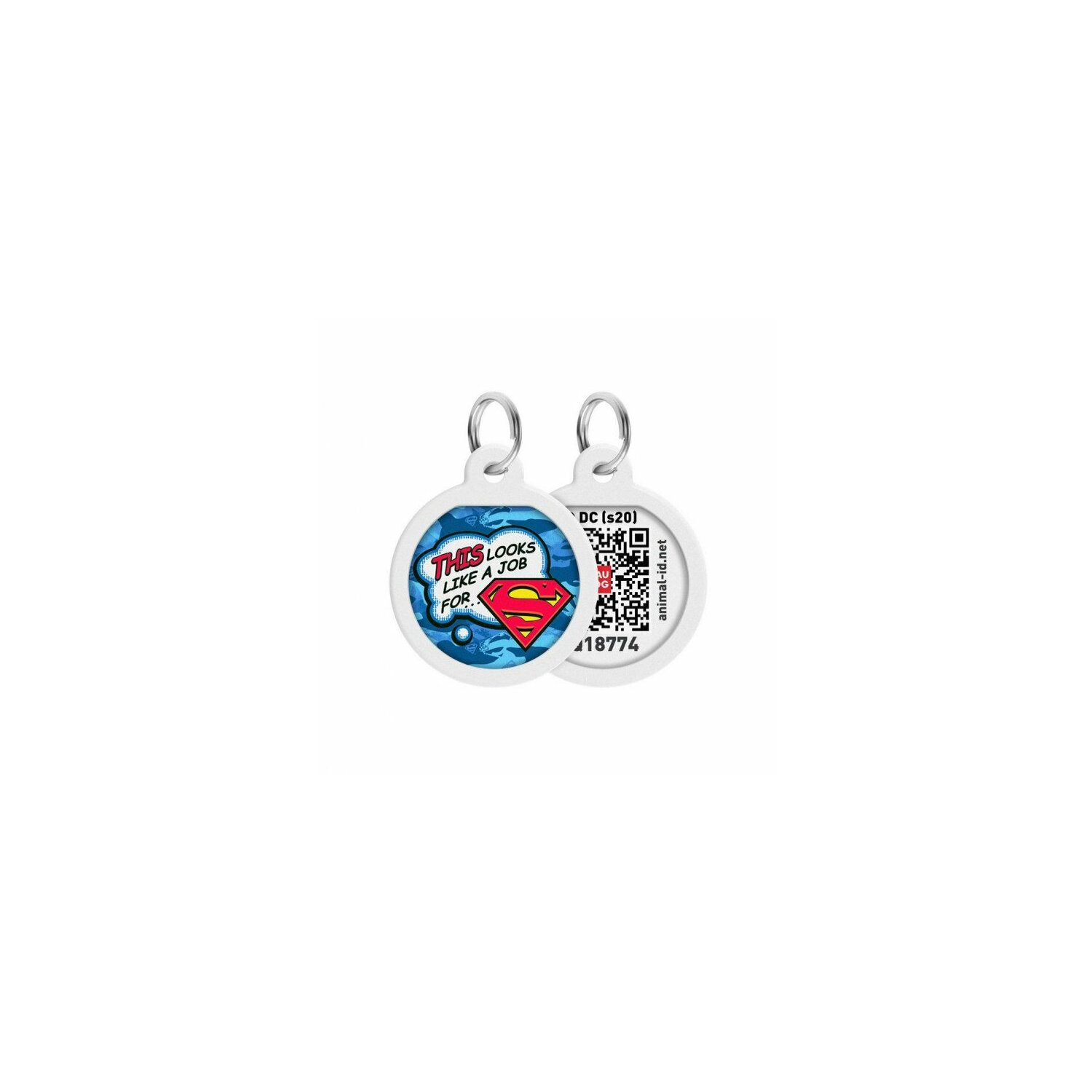 Zwei Hundemarken mit Logos und Text. Eine sagt "THIS LOOKS LIKE A JOB FOR" und hat Superman-Logo.
