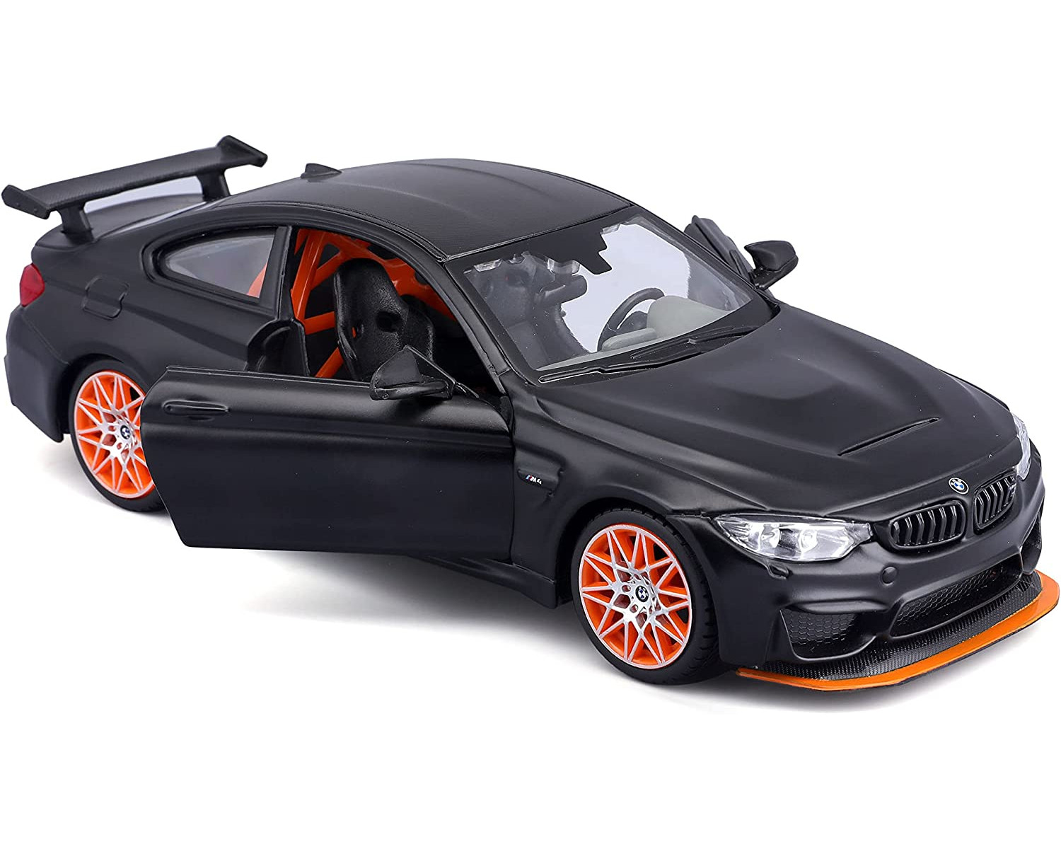 Ein Spielzeugauto mit offenen Türen, schwarzer Karosserie, orangefarbenen Akzenten und Heckspoiler.