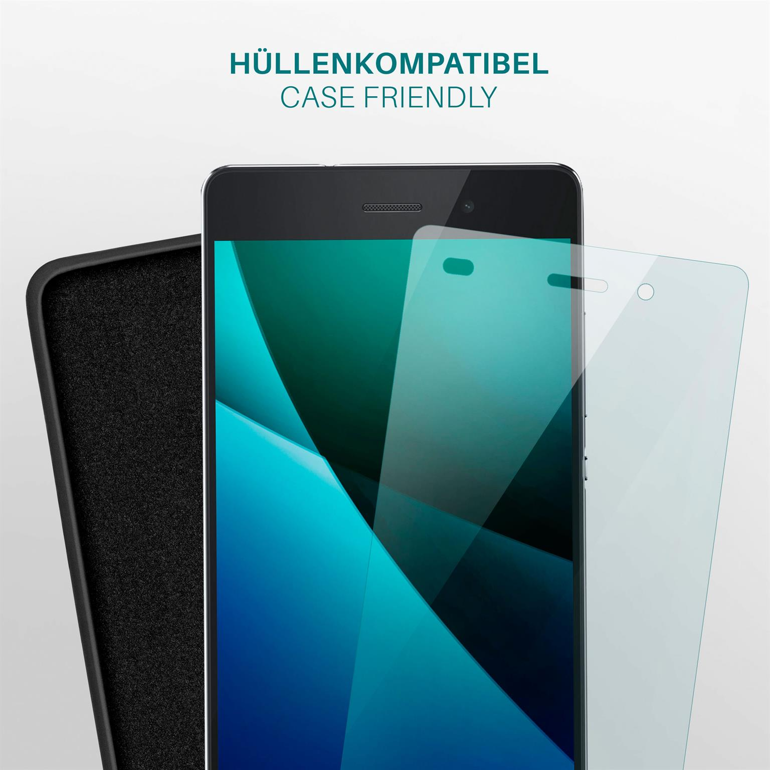 Ein Smartphone mit Displayschutzfolie und schwarzer Handyhülle, vor hellem Hintergrund.