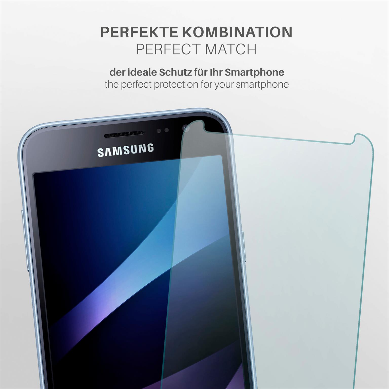 Ein Samsung-Telefon mit Displayschutzfolie. Der Telefonbildschirm hat blaue und lila Farben. Die Schutzfolie ist daneben.