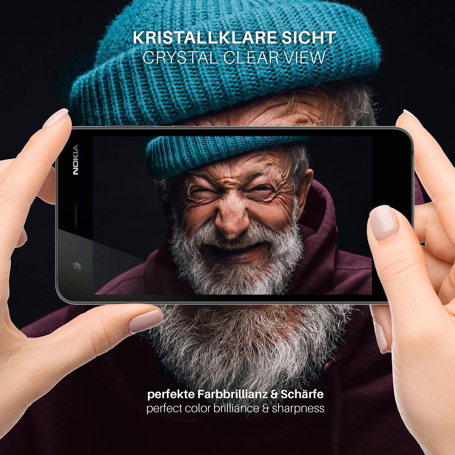 Person hält Telefon mit Gesicht eines älteren Mannes, mit kristallklarer Sicht und perfekter Farbe.