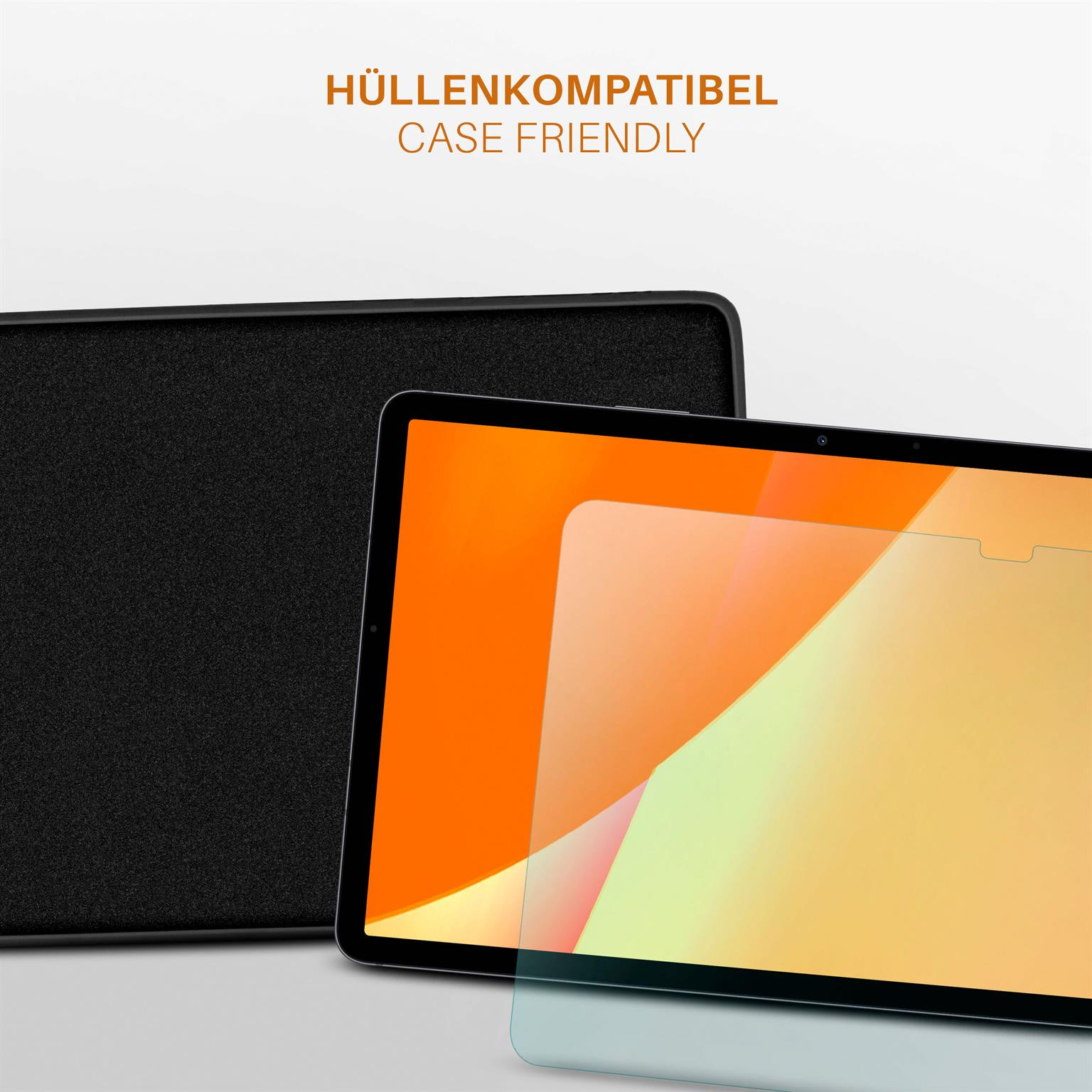 Ein Tablet mit Displayschutzfolie und Hülle. Das Tablet zeigt zum Betrachter.