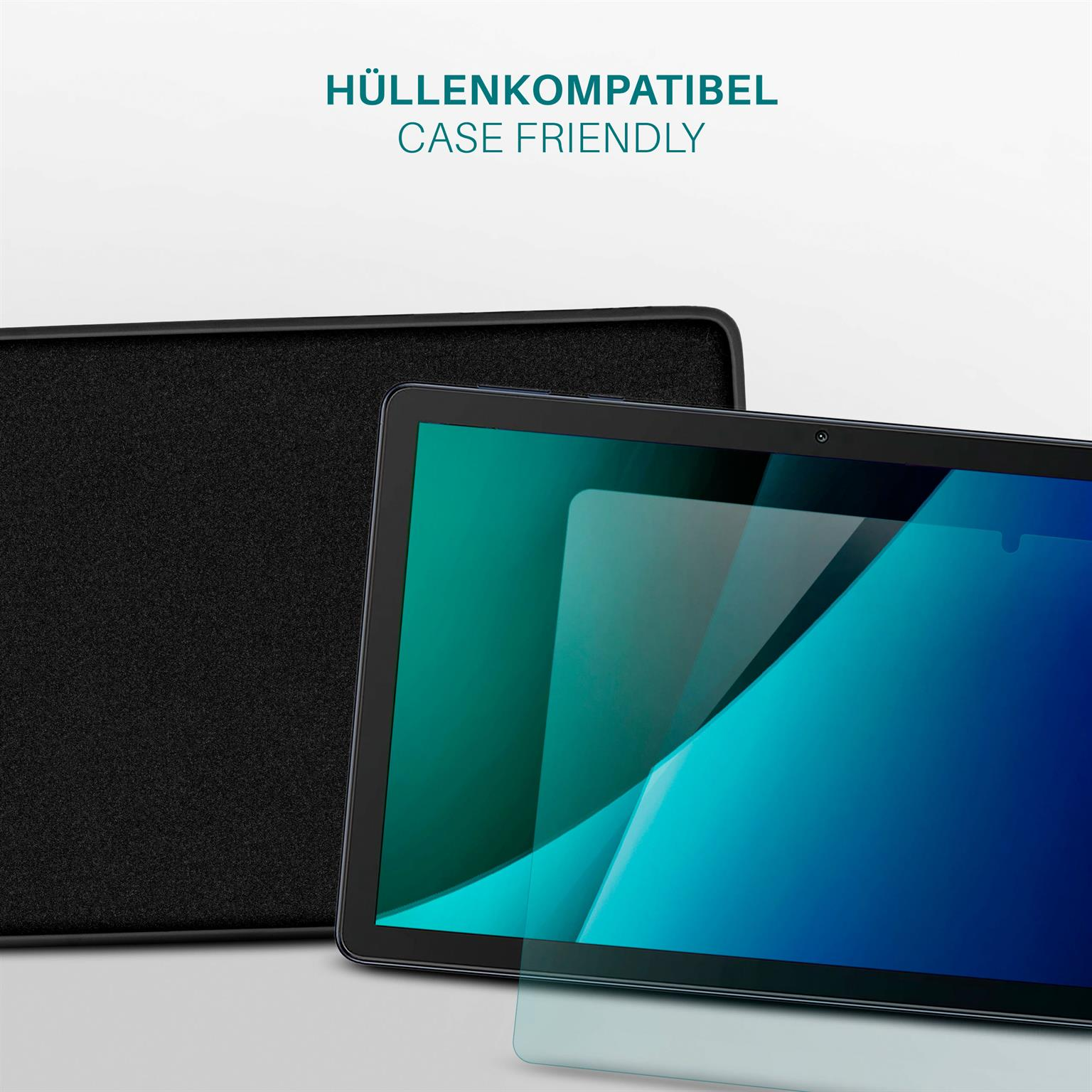 Ein Tablet und eine Hülle auf weißem Hintergrund. Ein Displayschutz wird auf dem Bildschirm des Tablets platziert.