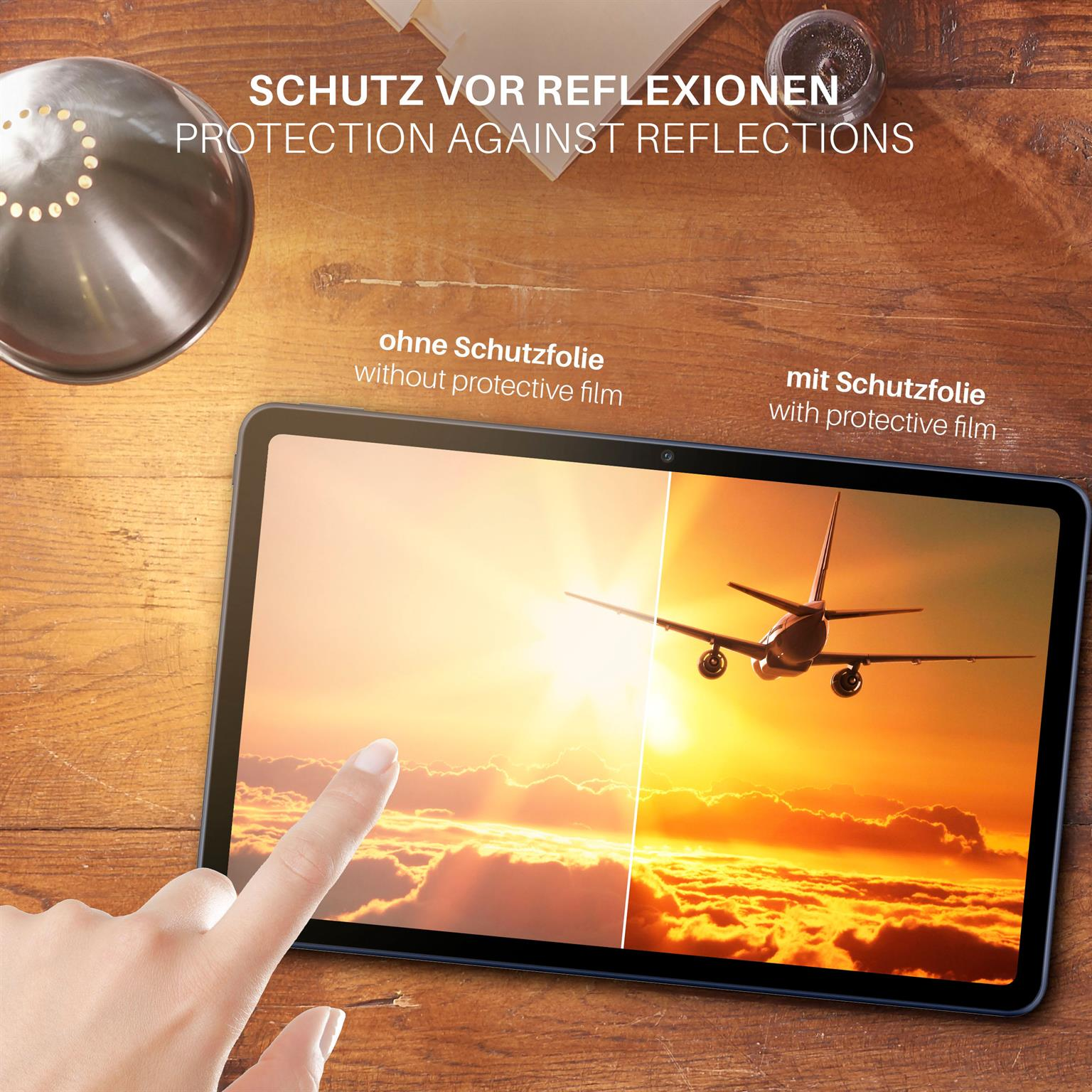 Tablet mit und ohne Schutzfolie. Text: 'Schutz vor Reflexionen'.