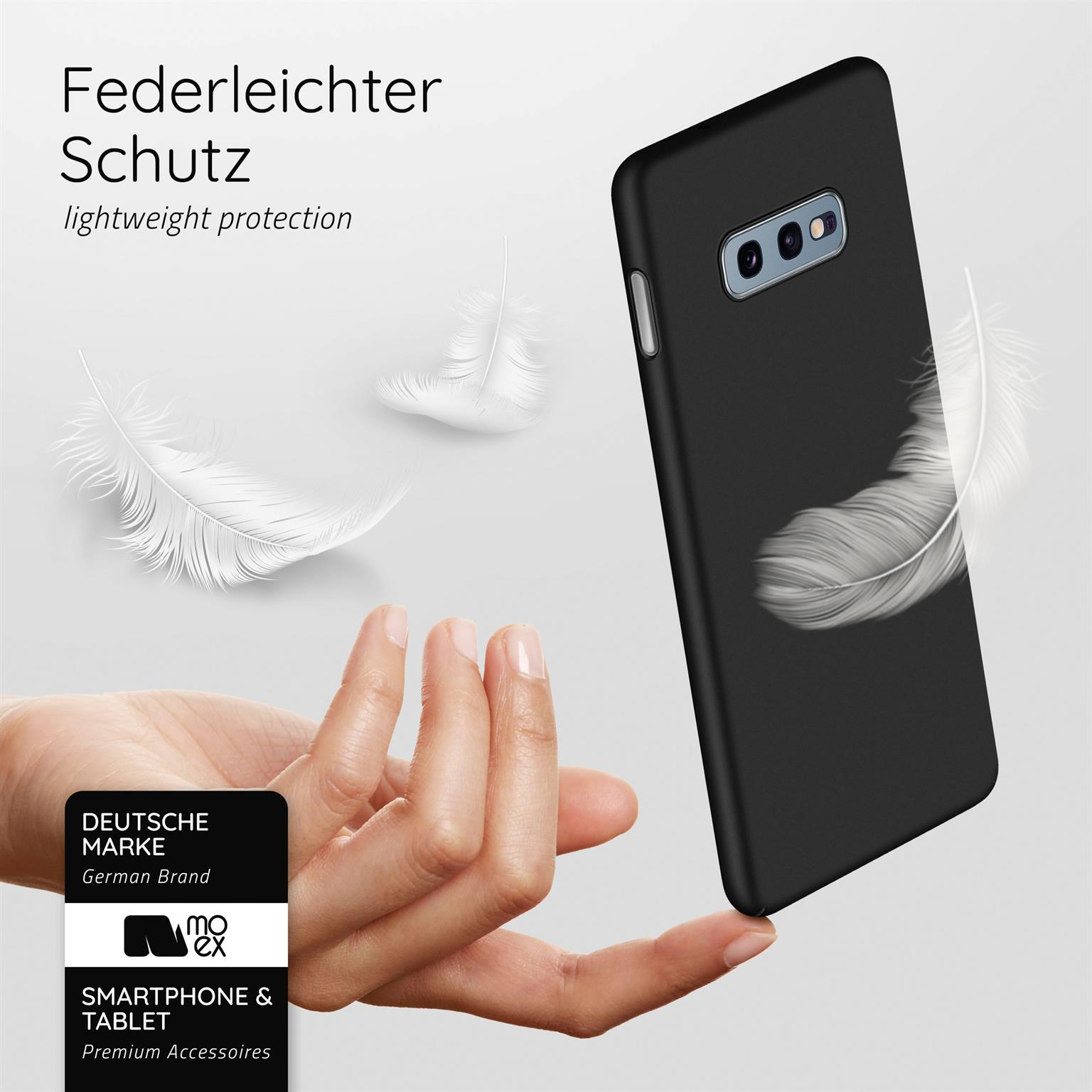 Schwarze Handyhülle mit fallenden Federn. Text: Leichter Schutz. Deutsche Marke.