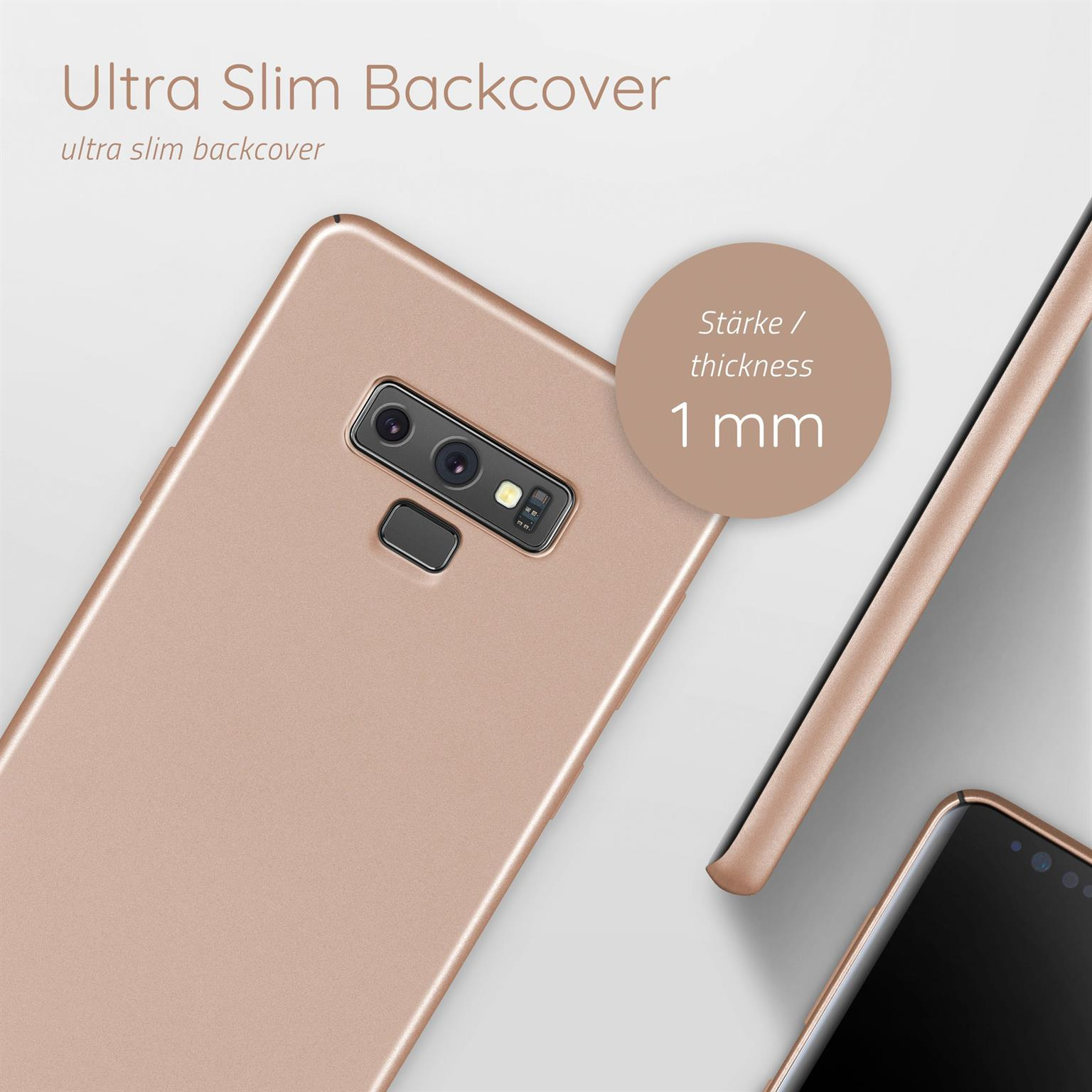 Eine goldene Handyhülle mit einer Dicke von 1 mm. Ein schwarzes Telefon ist ebenfalls sichtbar.