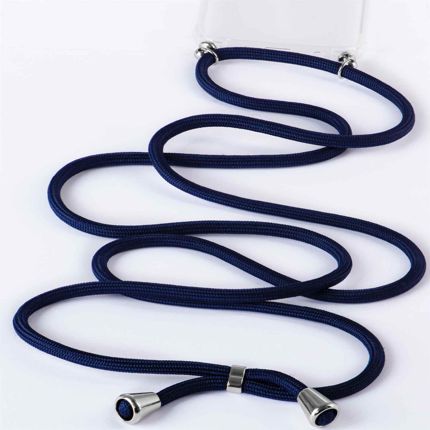 Ein marineblaues Telefon-Lanyard mit silbernen Akzenten und eine transparente Telefonhülle auf weißem Hintergrund.