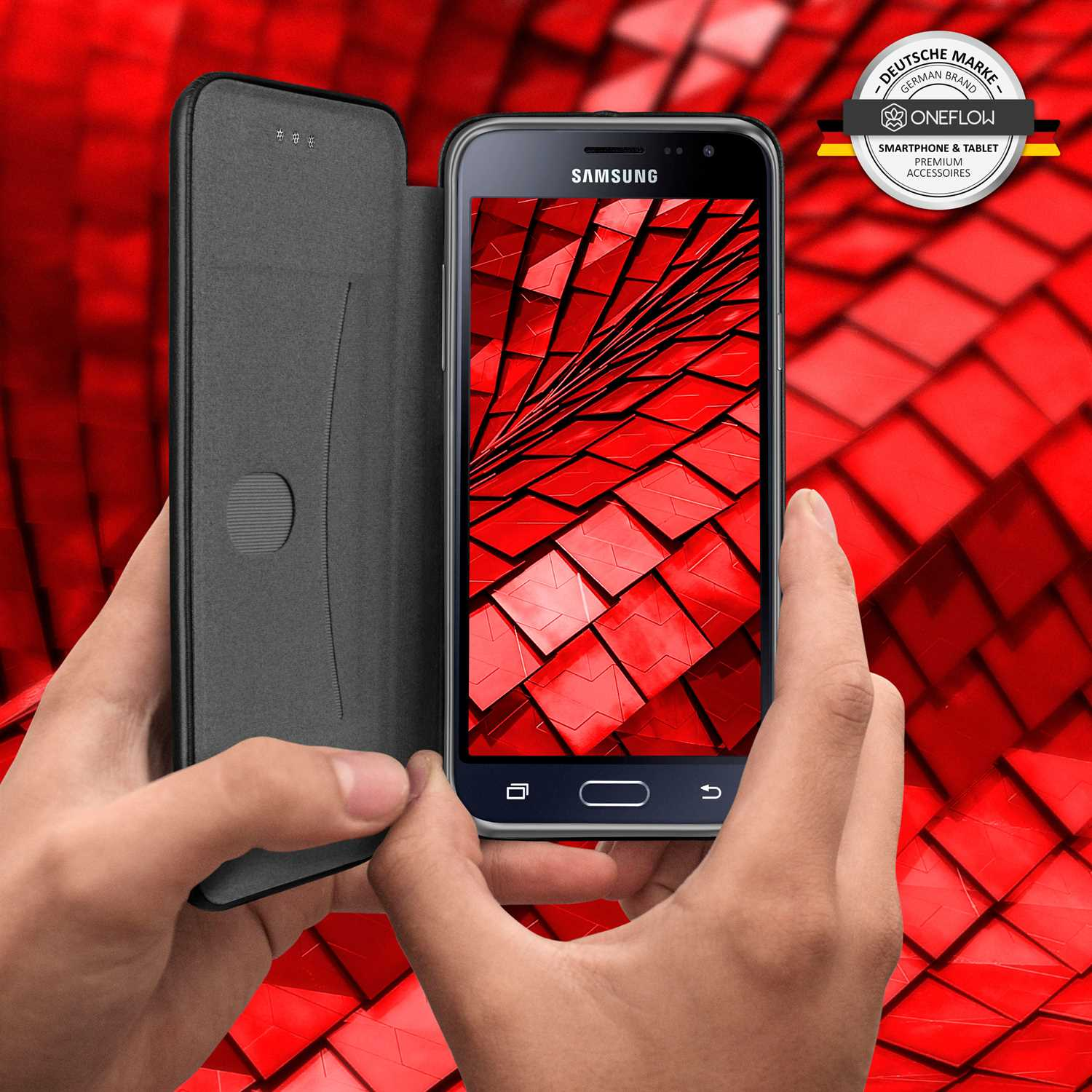 Ein Telefon in einer Hülle mit offenem Klappdeckel. Der Hintergrund zeigt ein rotes, geometrisches Muster.