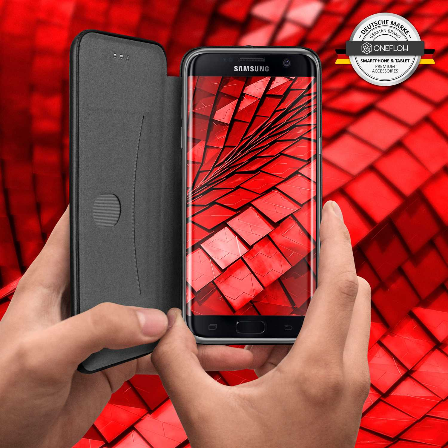 Hände halten ein Telefon in einer roten Musterhülle, mit rotem Hintergrund und Logo.