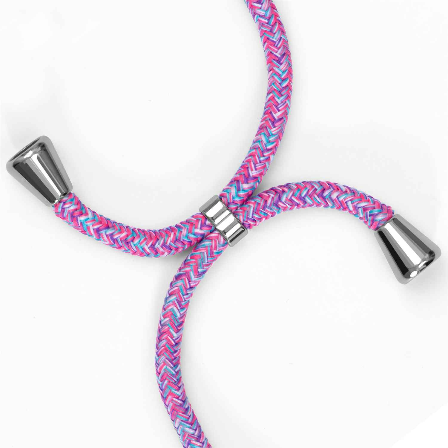 Zwei Kordeln: Pink, Blau und Lila mit silbernen Enden und einem Metallring auf Weiß.