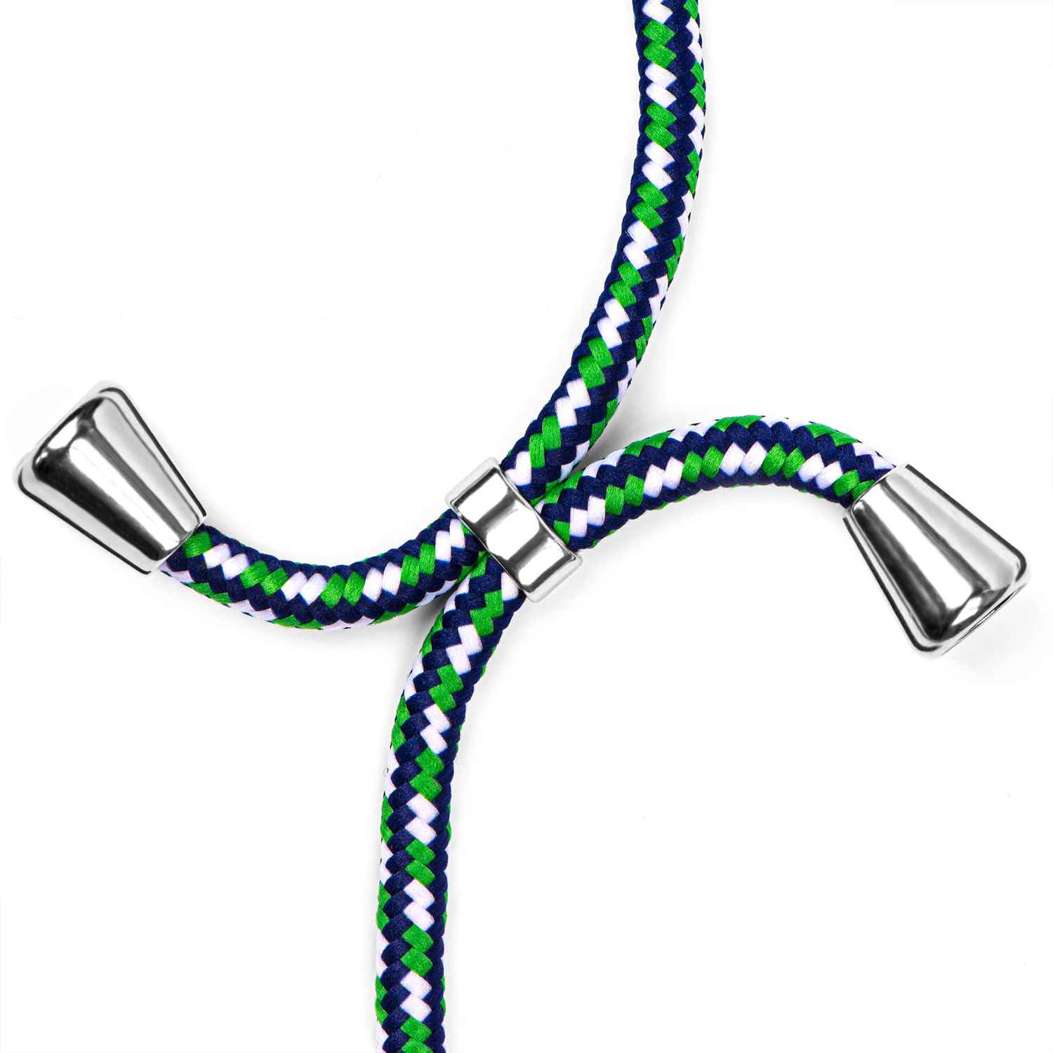 Geflochtene Schnur, weiß, grün und blau, mit silbernen Kegelspitzen und Metallring.