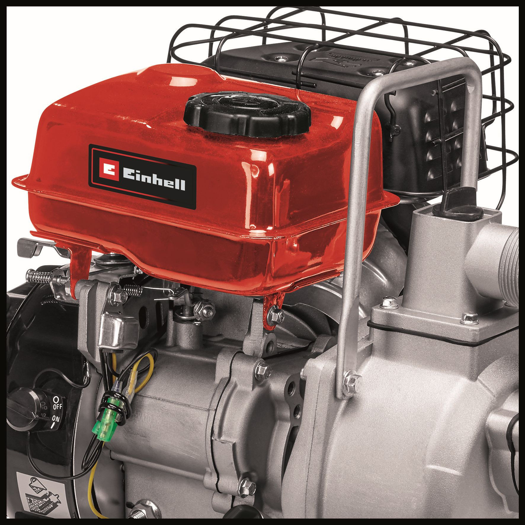 Motor de bomba de agua Einhell rojo, con tapa negra y marco metálico.