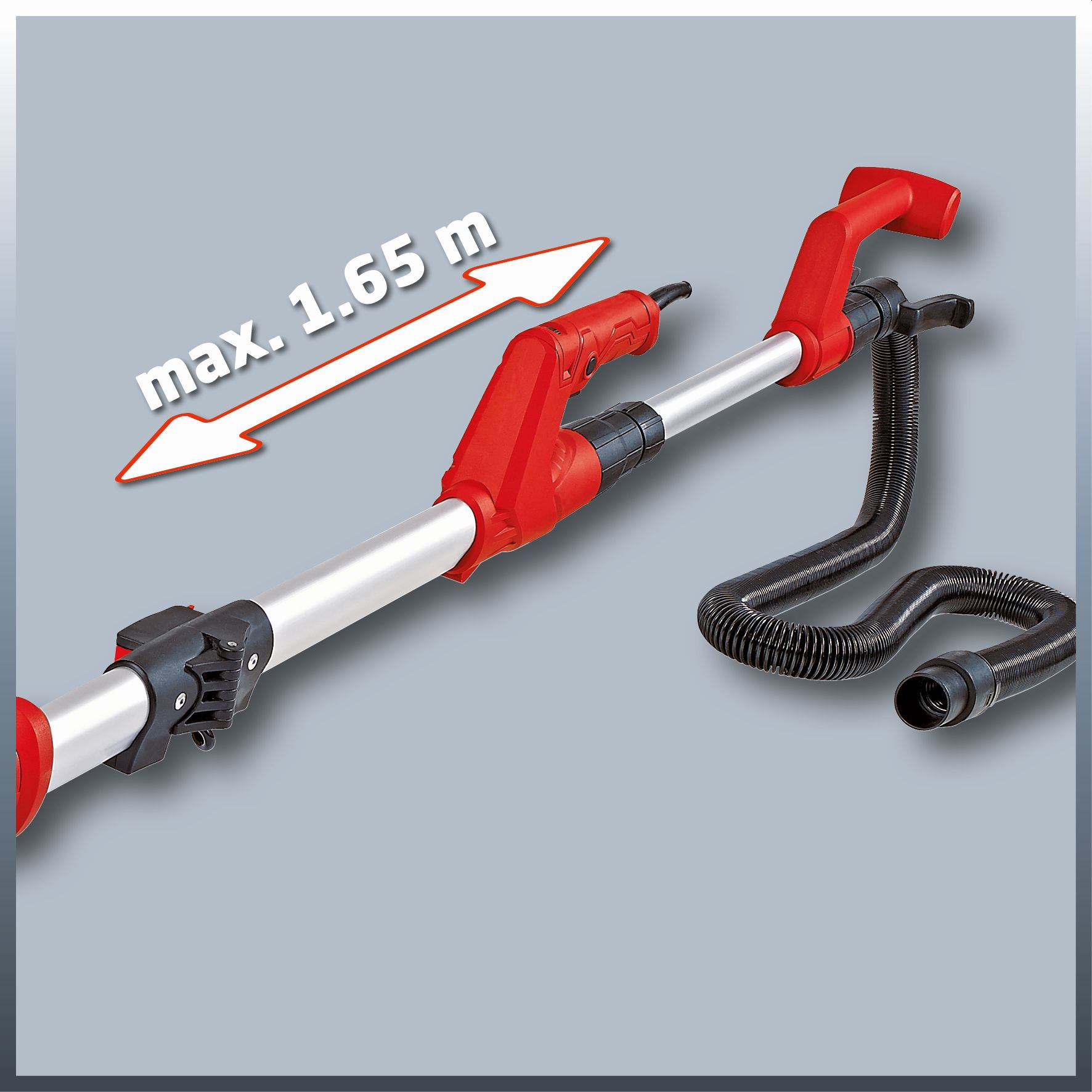 Outil de ponçage rouge et argenté avec flèche max. 1,65 m. Fond gris.