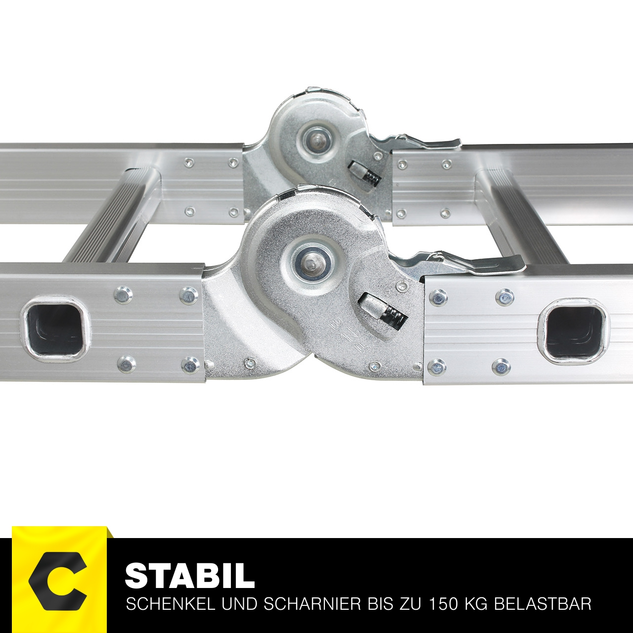 Silberne Metallleiter mit Scharnieren.