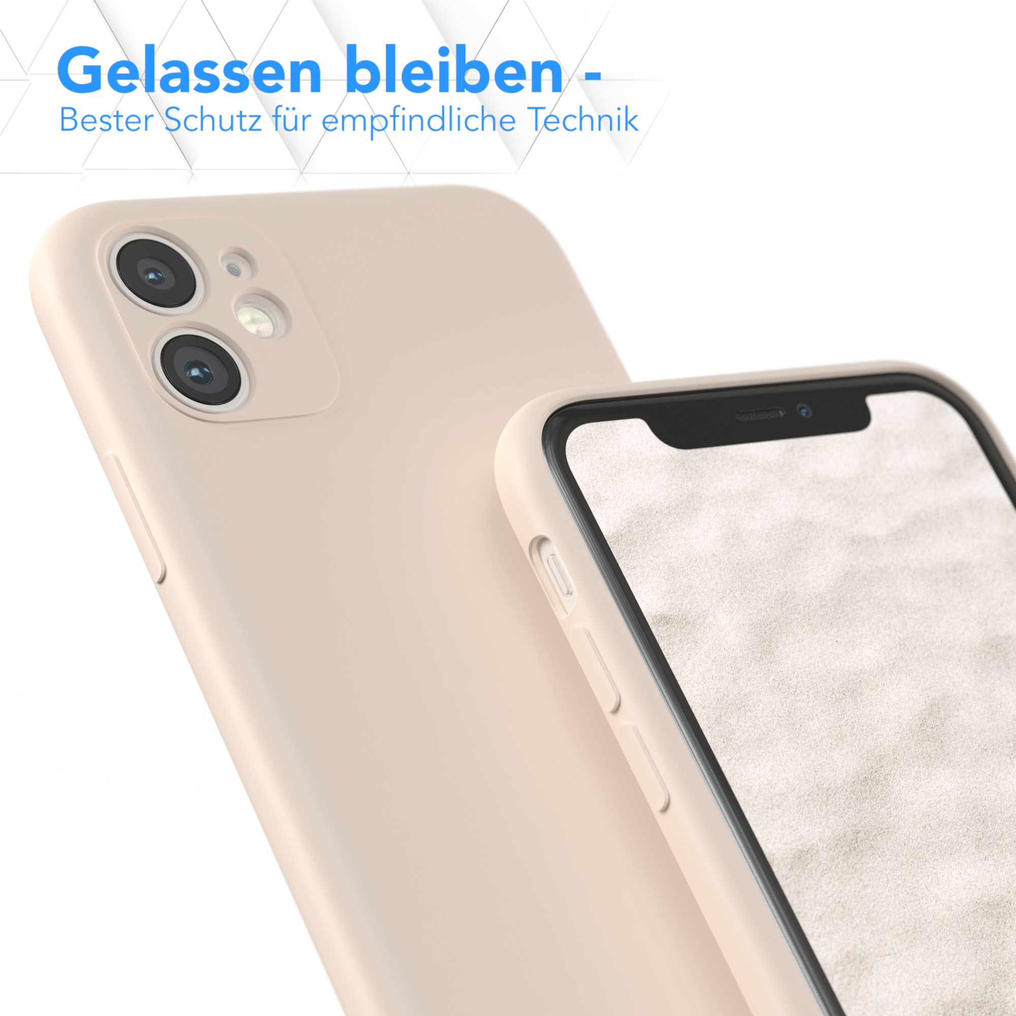 Zwei Handyhüllen, eine auf einem Telefon. Sie sind beige und vor weißem Hintergrund.
