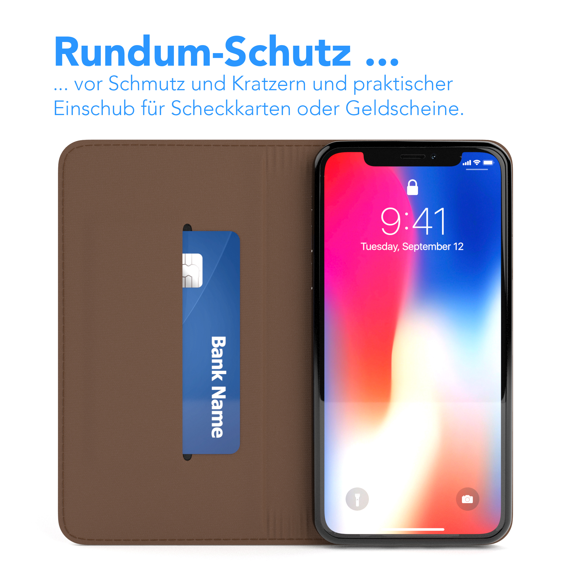 Eine braune Handyhülle mit einer blauen Bankkarte darin. Ein Telefon zeigt einen Sperrbildschirm.