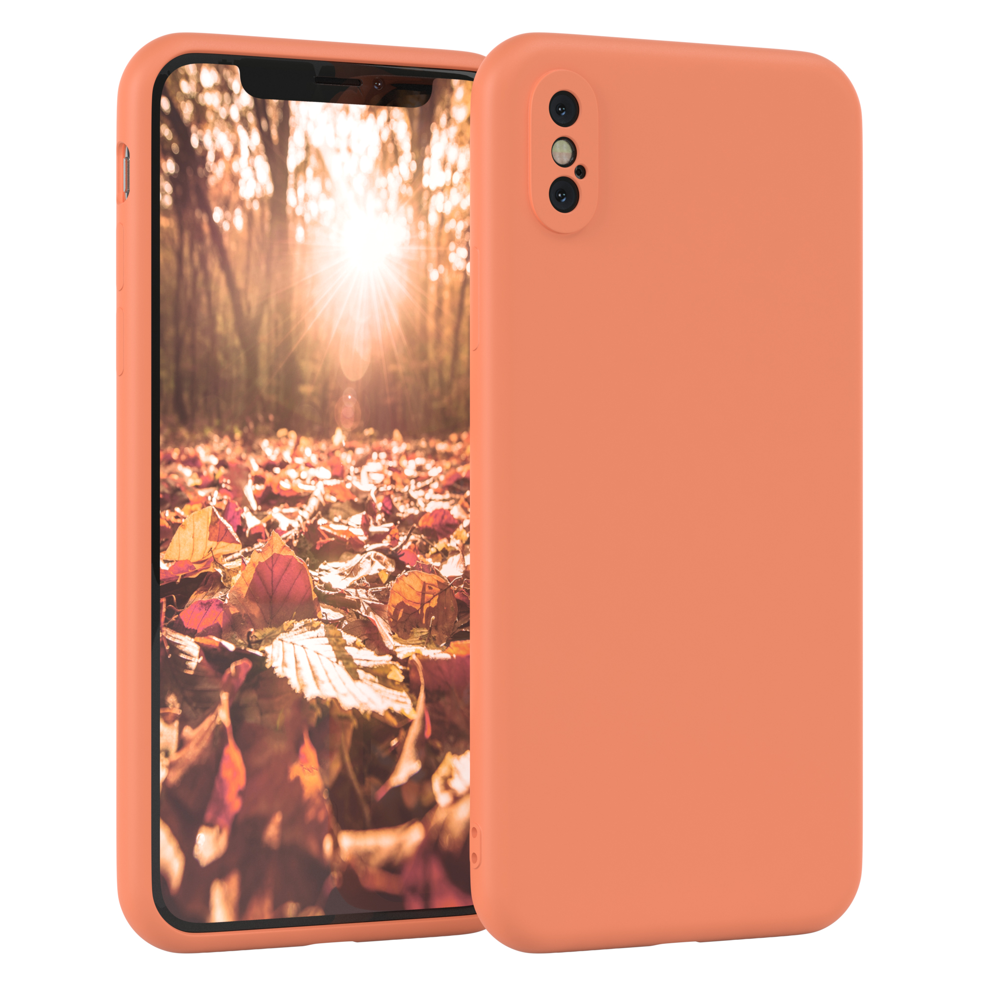 Eine korallenfarbene Handyhülle neben einem Handy, das eine Herbstwaldszene mit Sonnenlicht zeigt.