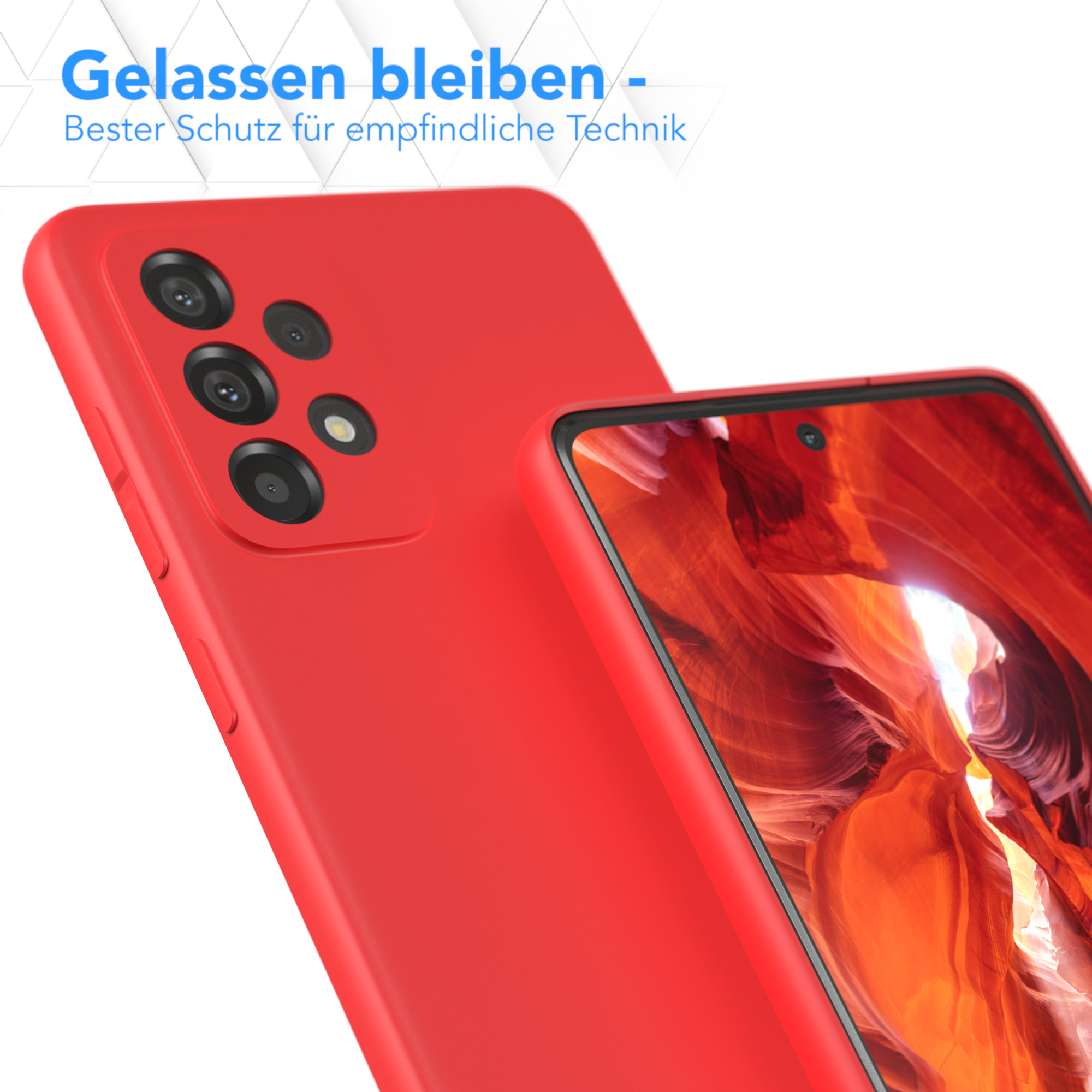 Rote Handyhülle und Telefon, mit Fokus auf die rote Hülle, auf weißem Hintergrund, Produktwerbung.