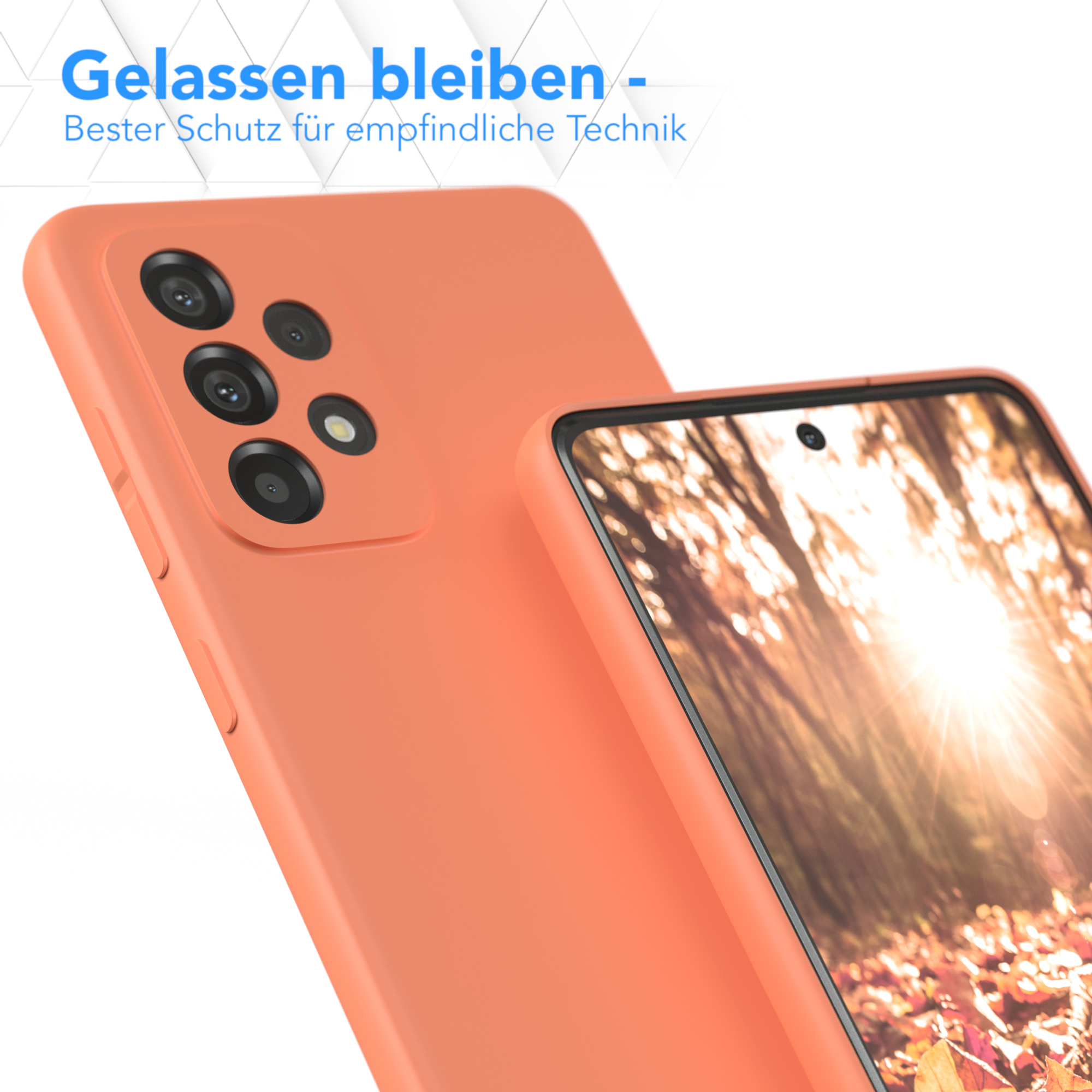 Eine Handyhülle auf einem Telefon. Die Hülle ist orange. Der Hintergrund ist unscharf.