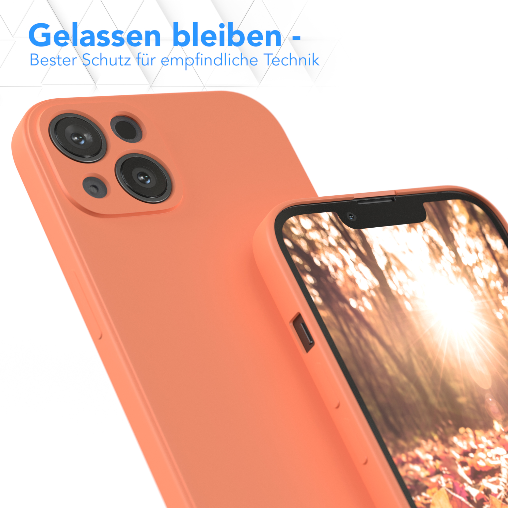 Nahaufnahme einer orangefarbenen Handyhülle mit einem Telefon darin, vor verschwommenem Hintergrund.