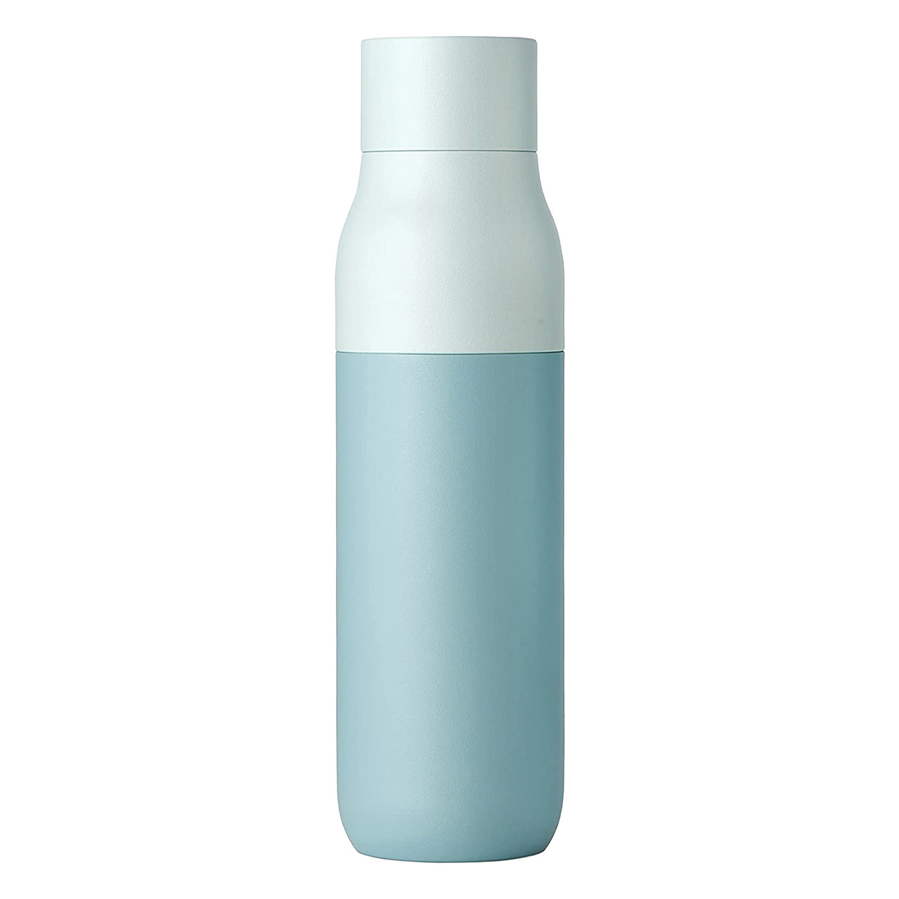 Eine hellblaue und weiße Wasserflasche. Die Flasche ist zylindrisch.