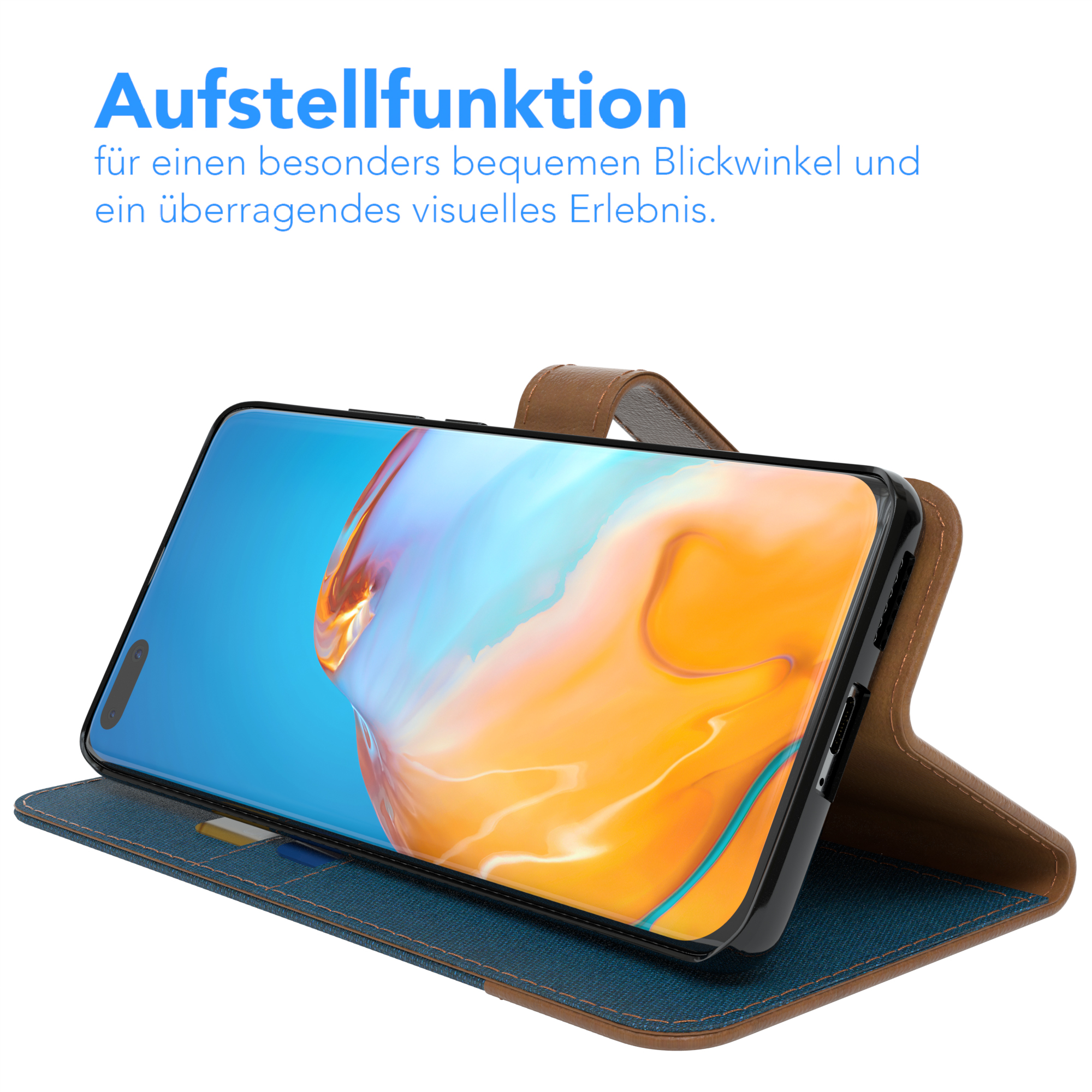 Telefon in einer braun-blauen Hülle. Der Bildschirm zeigt einen blauen Himmel.