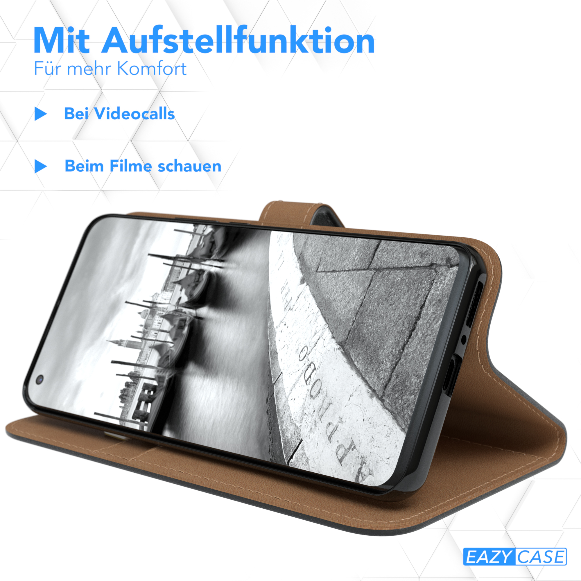 Telefon in brauner Hülle, Bildschirm zeigt eine Stadtstraße. Die Hülle ist offen, aufrecht.