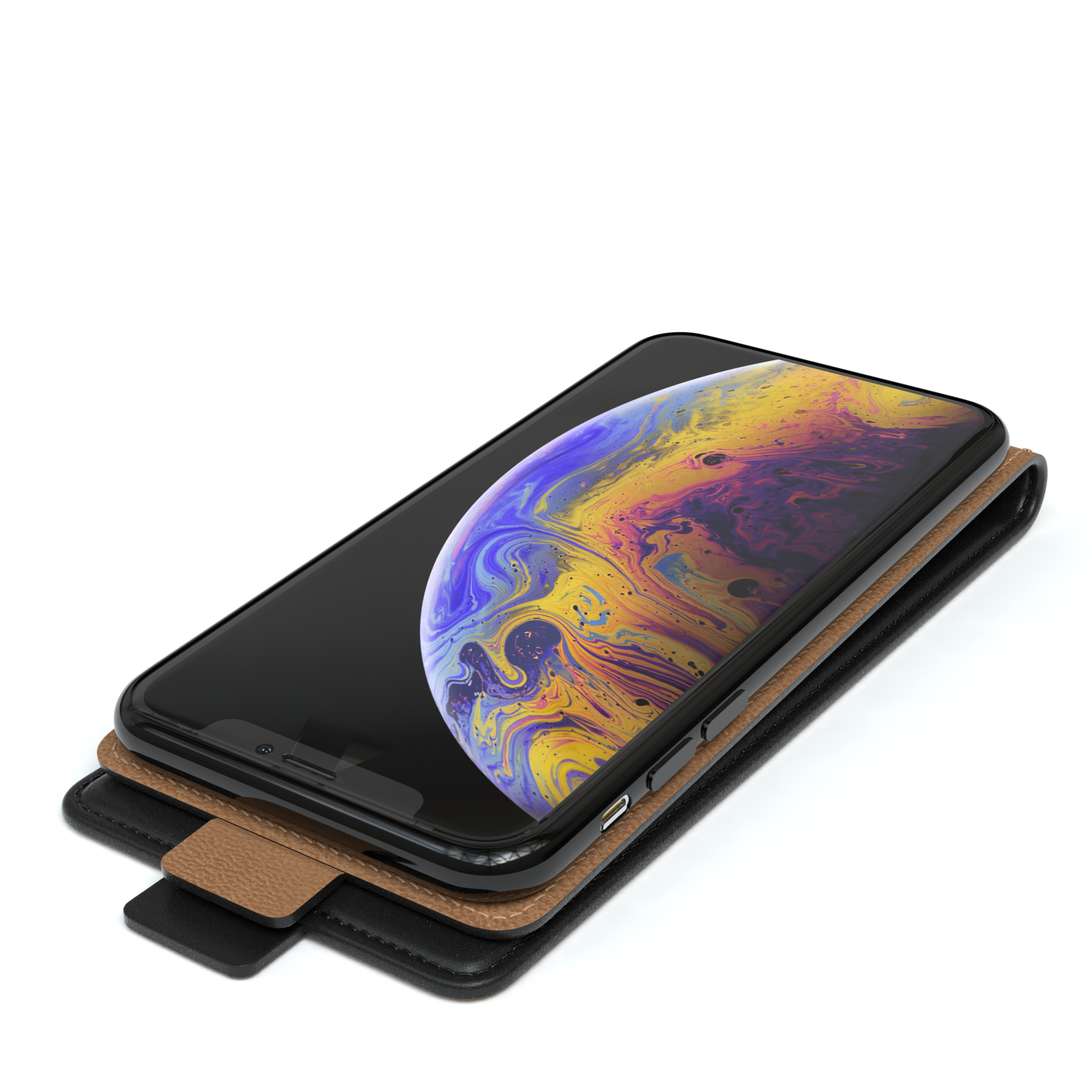 Ein Mobiltelefon in einer braunen Lederhülle, auf einer weißen Oberfläche liegend.
