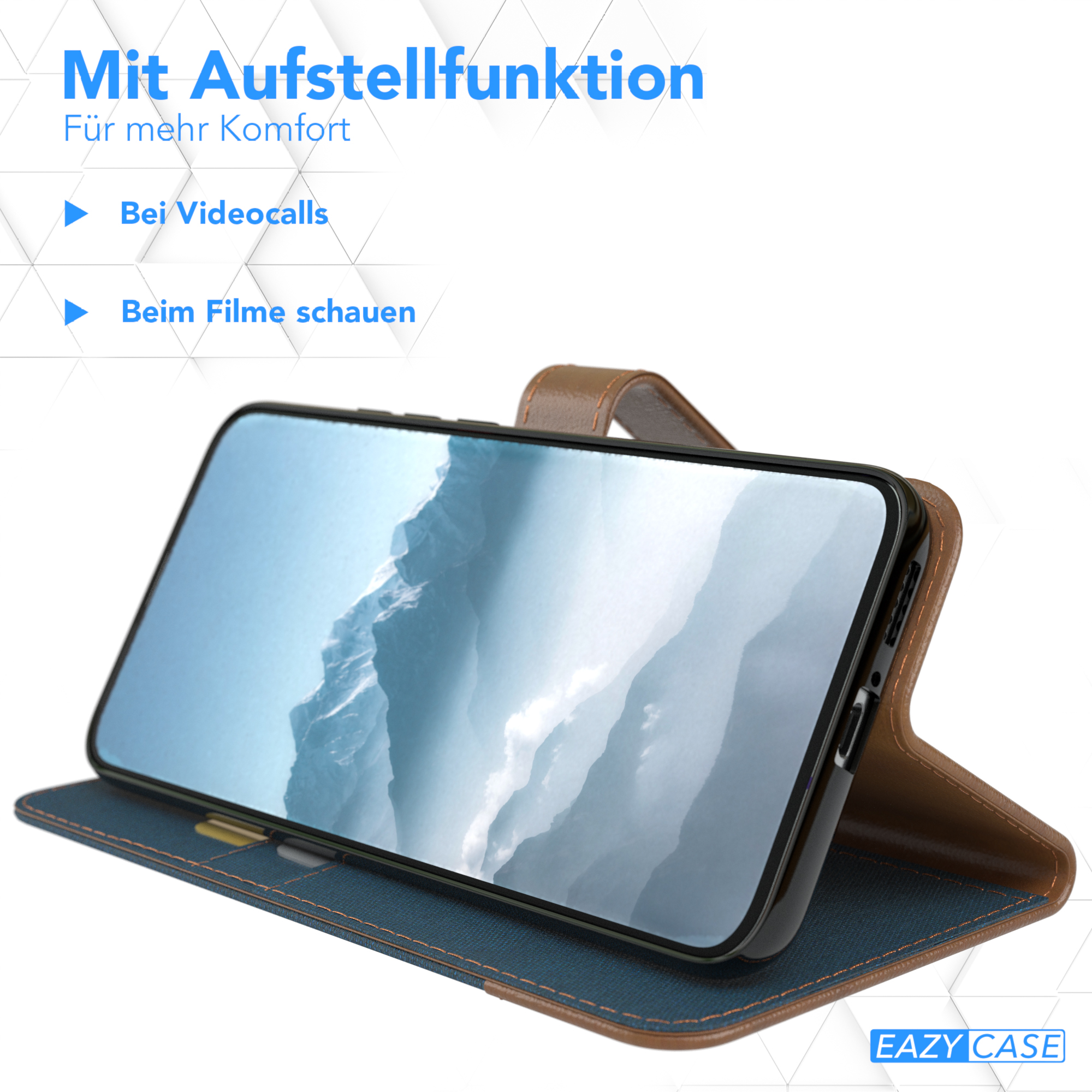 Telefon in Hülle mit Aufstellfunktion, offen, auf blauer Oberfläche. Text: Videocalls und Filme schauen.