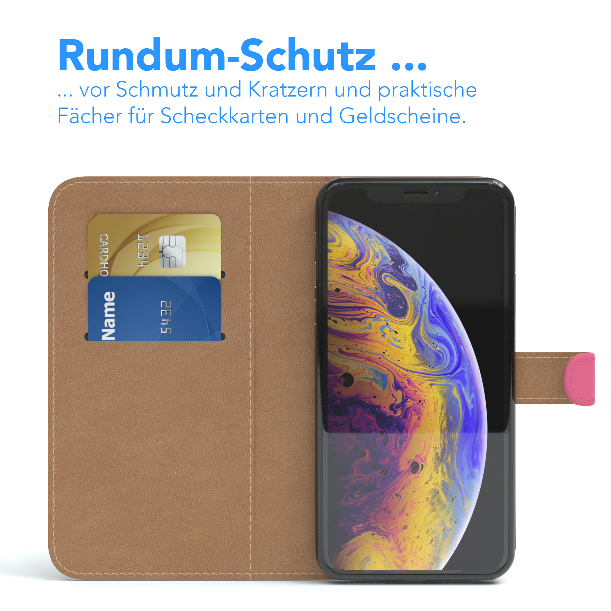 Telefon mit Karten in der Hülle. Braune Hülle. Weißer Hintergrund, pinkes Detail.