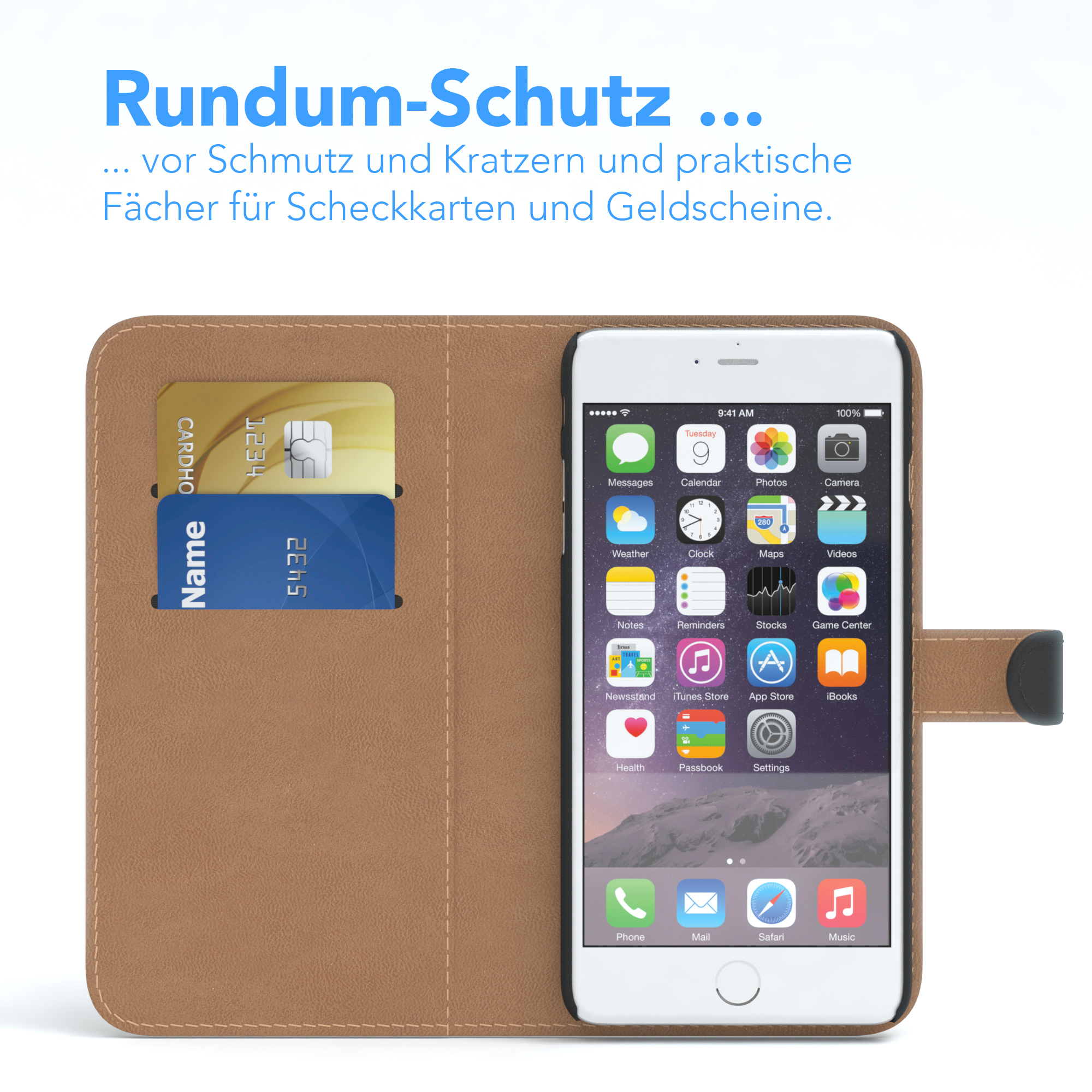Handyhülle mit Karten und Telefon. Braune Hülle, goldene und blaue Karten, weißes Telefon.