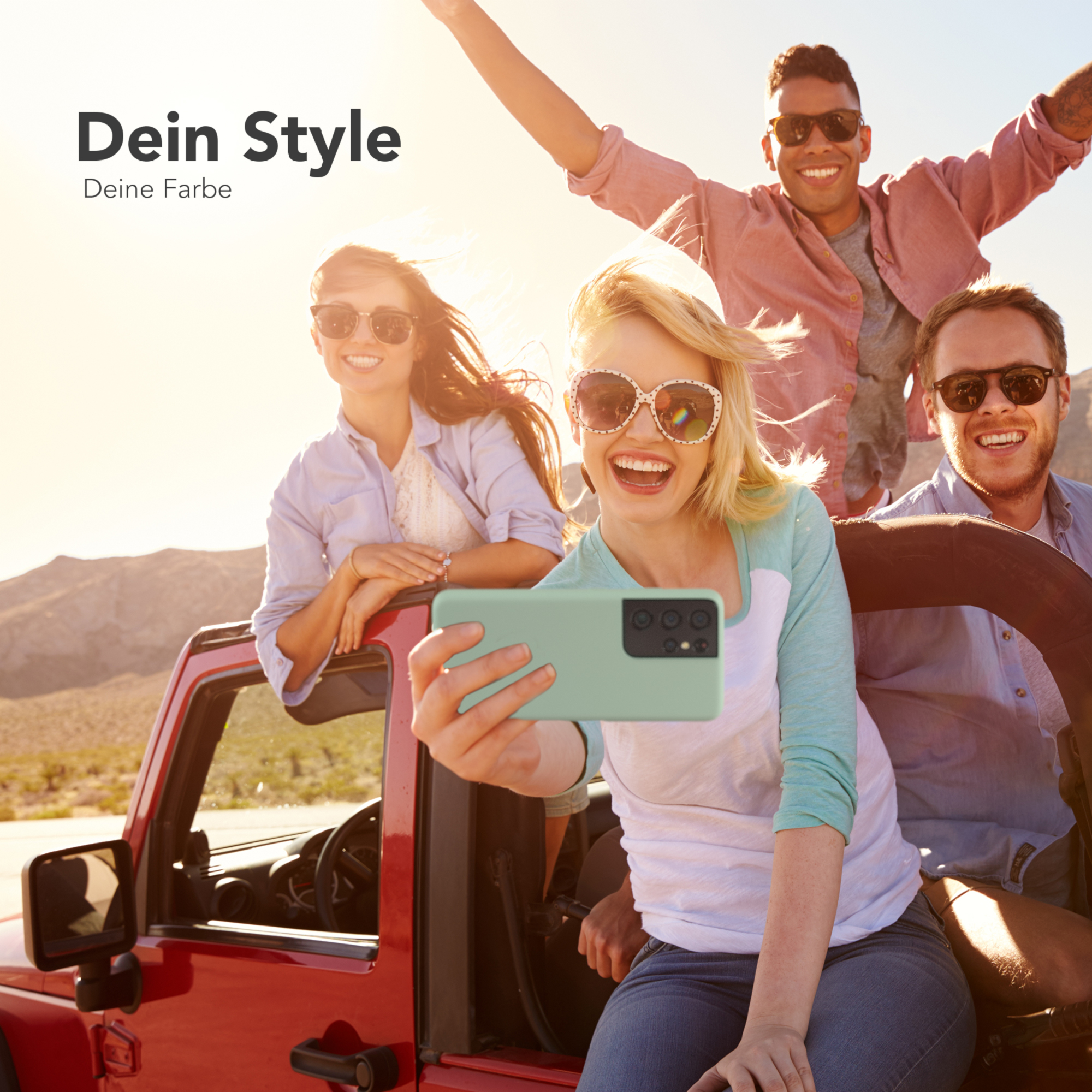 Vier Personen machen ein Selfie in einem roten Jeep. Text: Dein Style, Deine Farbe, mit einem mintfarbenen Telefon.