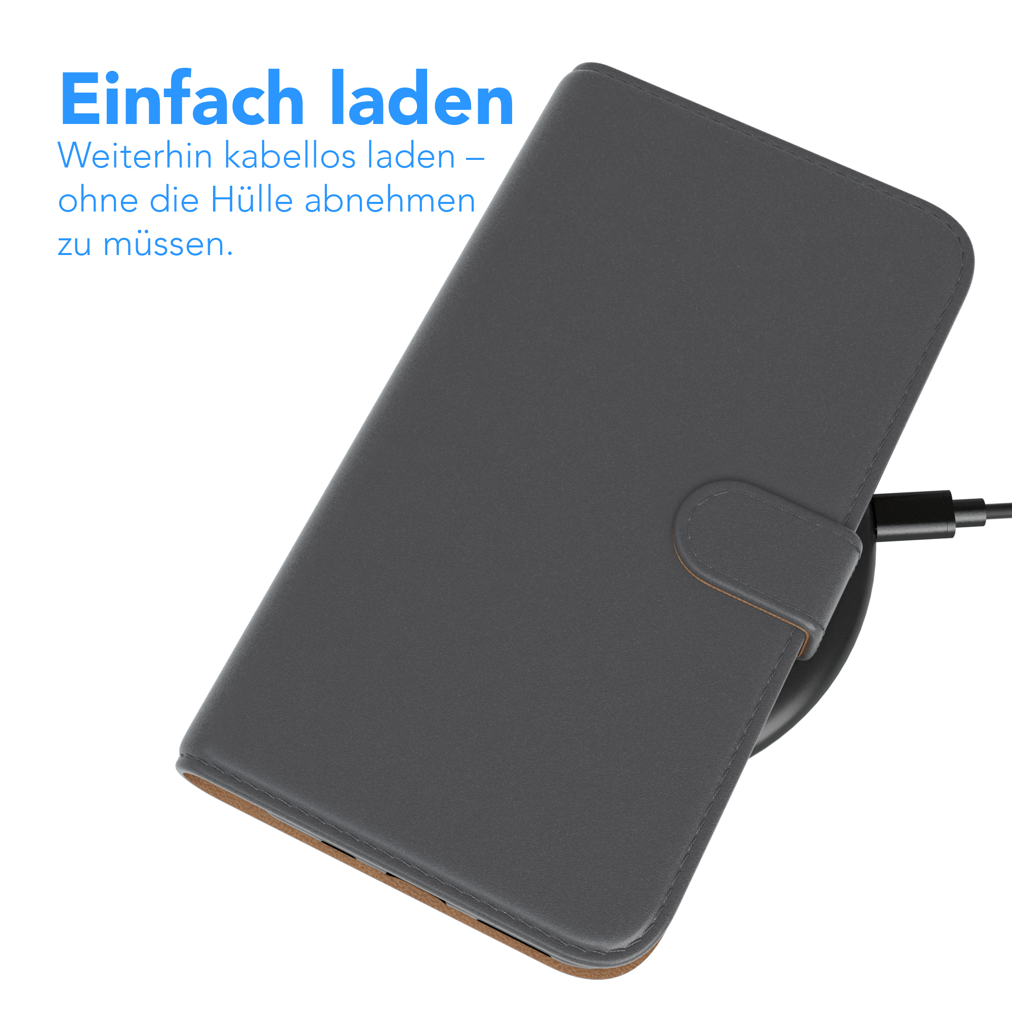 Ein Telefon in einer geschlossenen Hülle liegt auf einem kabellosen Ladegerät. Die Hülle ist grau.